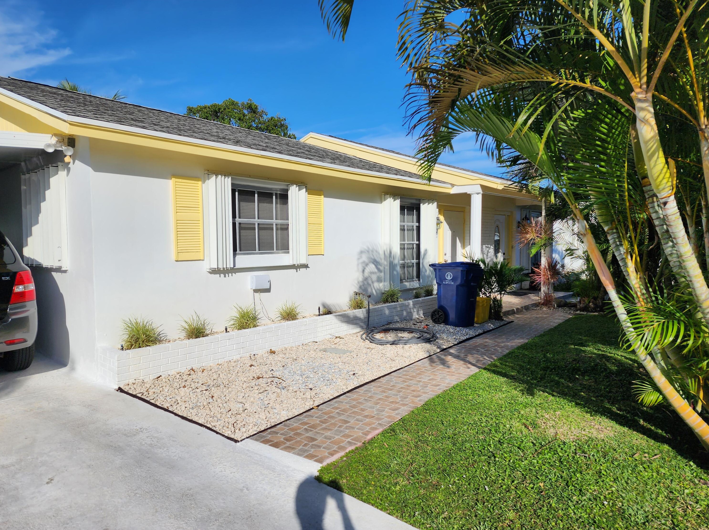 917 Riverwood Ln, Jupiter, FL 33458-6815