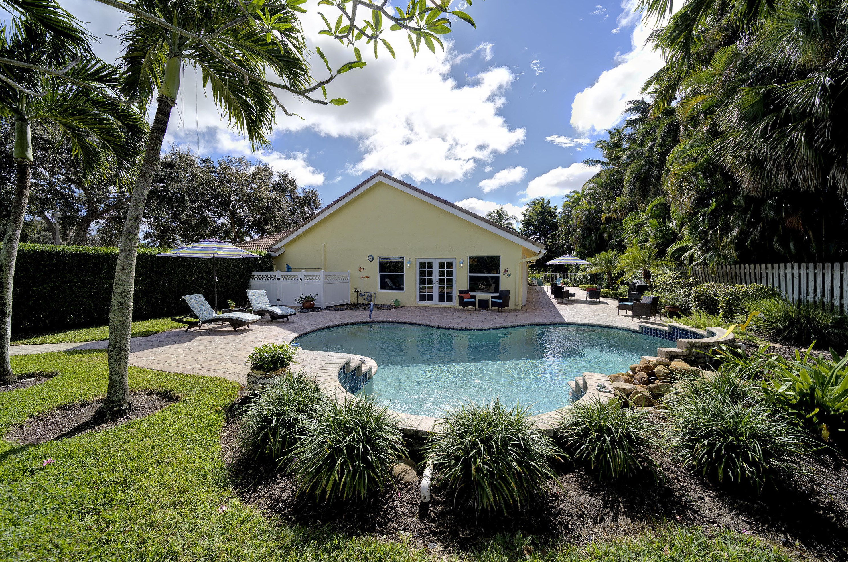 2984 San Remo Way, Delray Beach, FL 33445