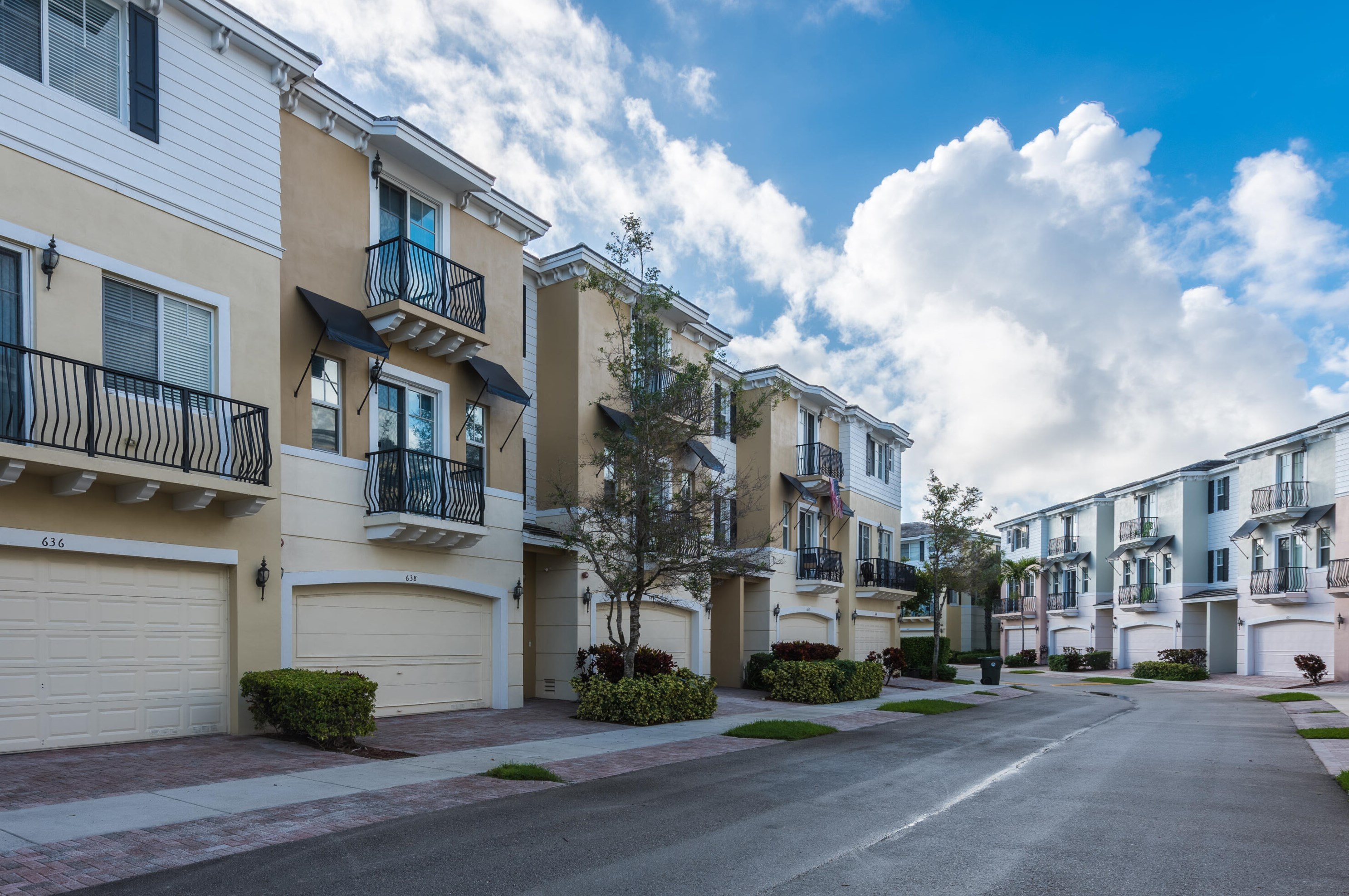 638 Nw 38th Cir, Boca Raton, FL 33431