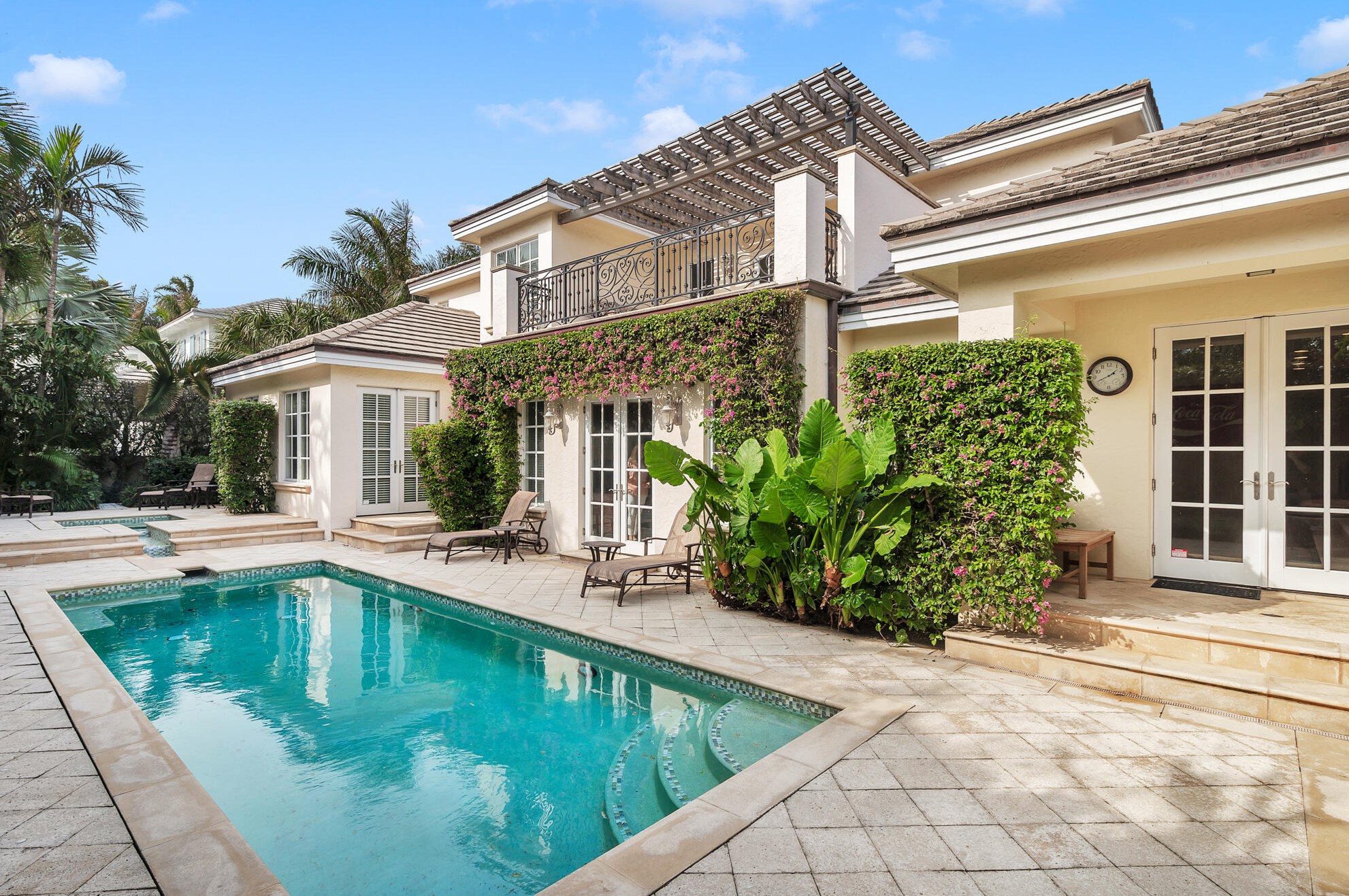 220 Esplanade Way, Palm Beach, FL 33480