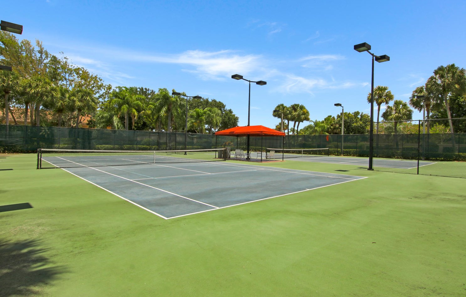 2201 Marina Isle Way, Jupiter FL  33477-9436 exterior