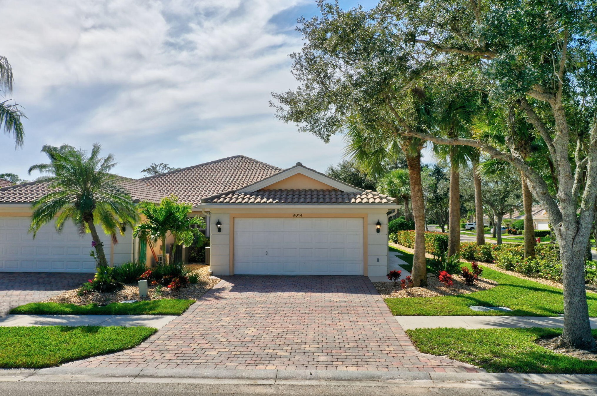 9014 Hawks Nest Ct, Hobe Sound FL  33455-8933 exterior