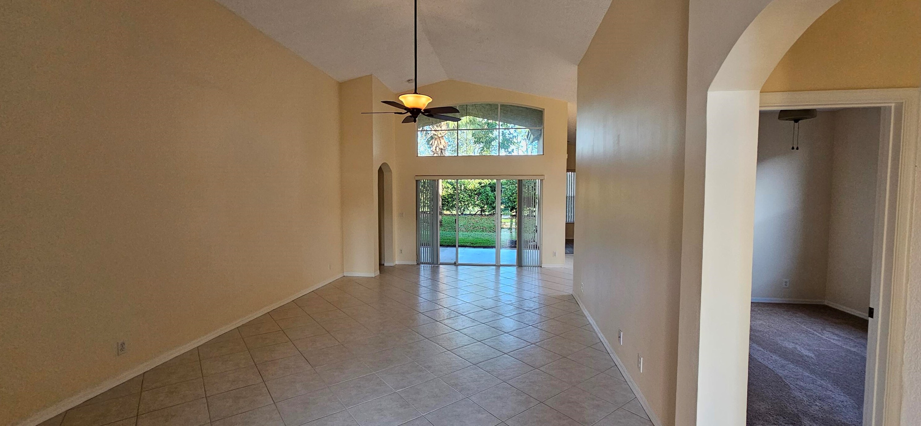 9427 Verona Lakes Blvd, Boynton Beach, FL 33472
