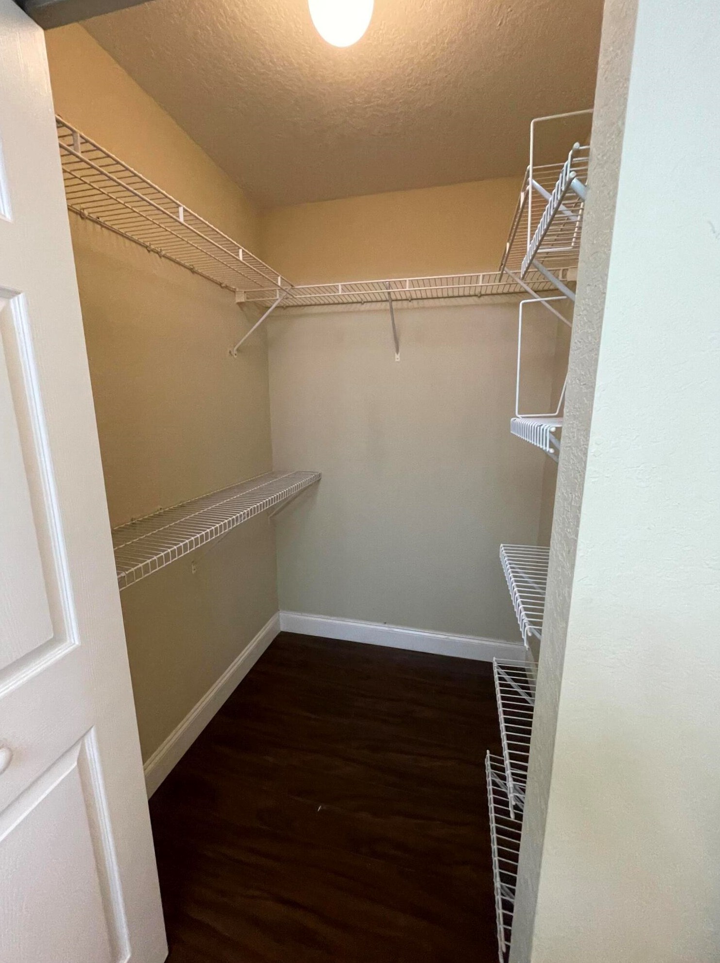 141 Sw Palm Dr Apt 201, Fort Pierce, FL 34986