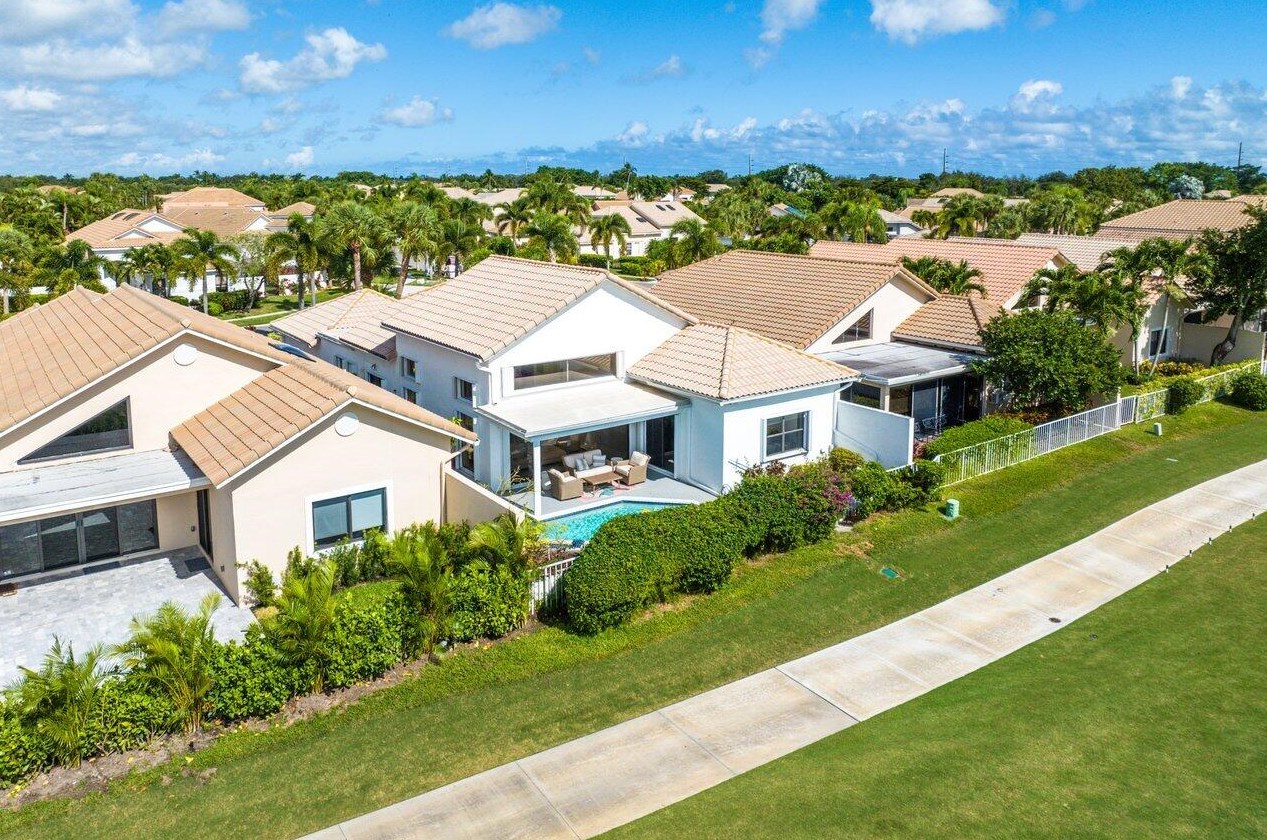 5212 Via De Amalfi Dr, Boca Raton FL  33496-2432 exterior