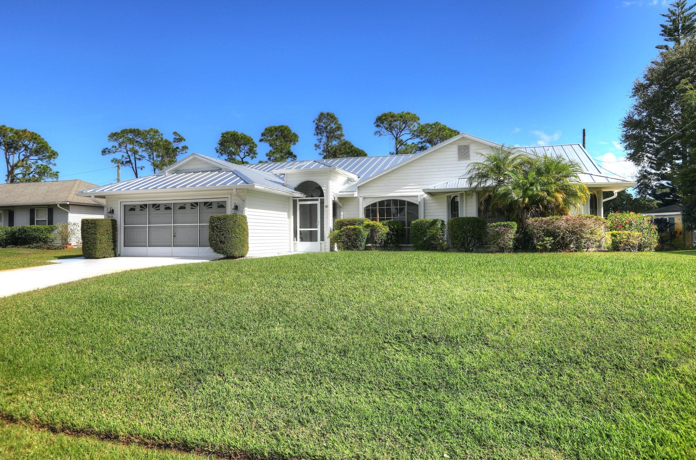 123 Nebraska Cir, Sebastian, FL 32958-6702