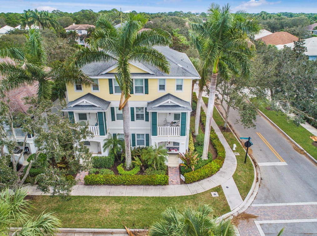 3255 Community Dr, Jupiter, FL 33458-8217