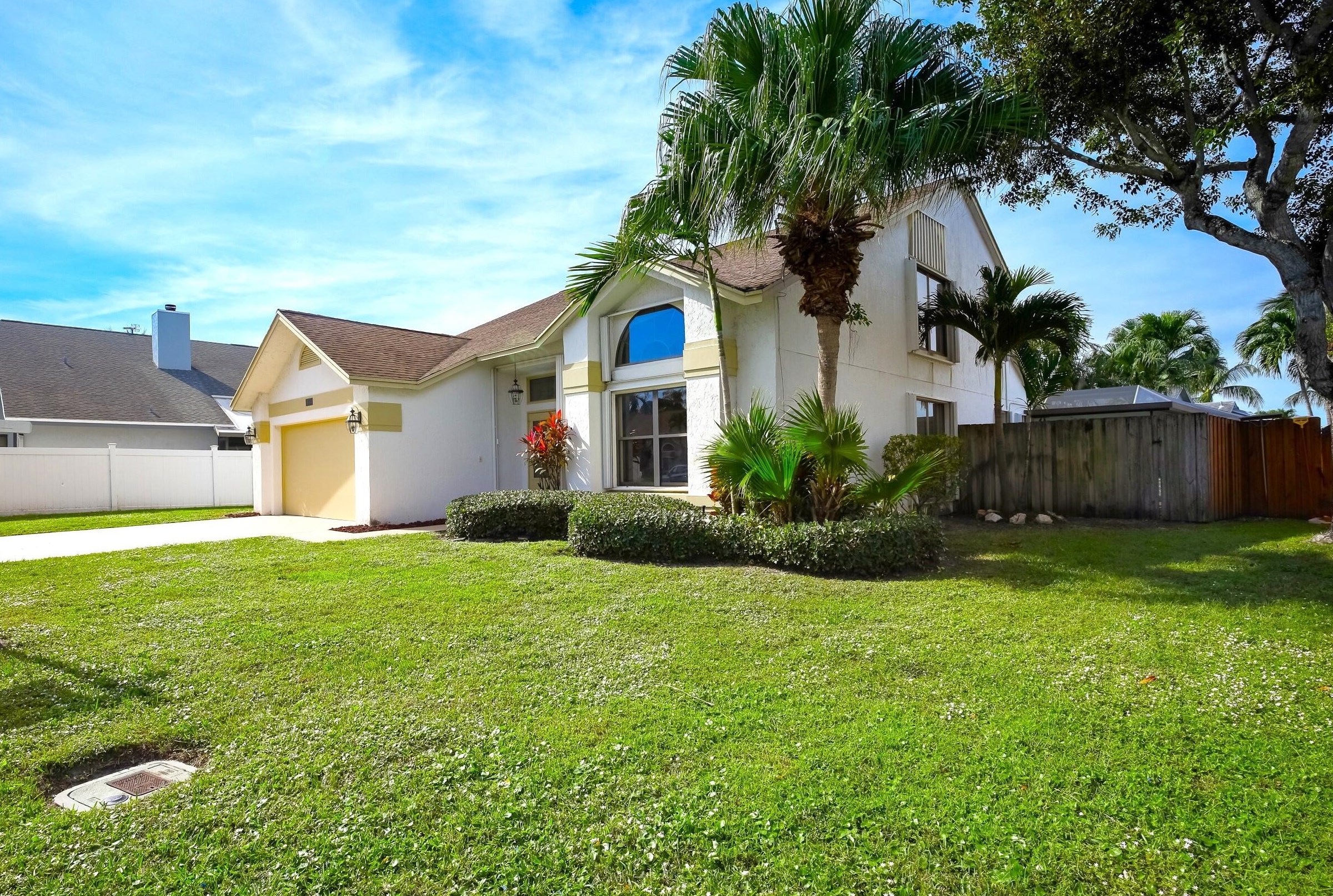 6273 Madras Cir, Boynton Beach, FL 33437-3201