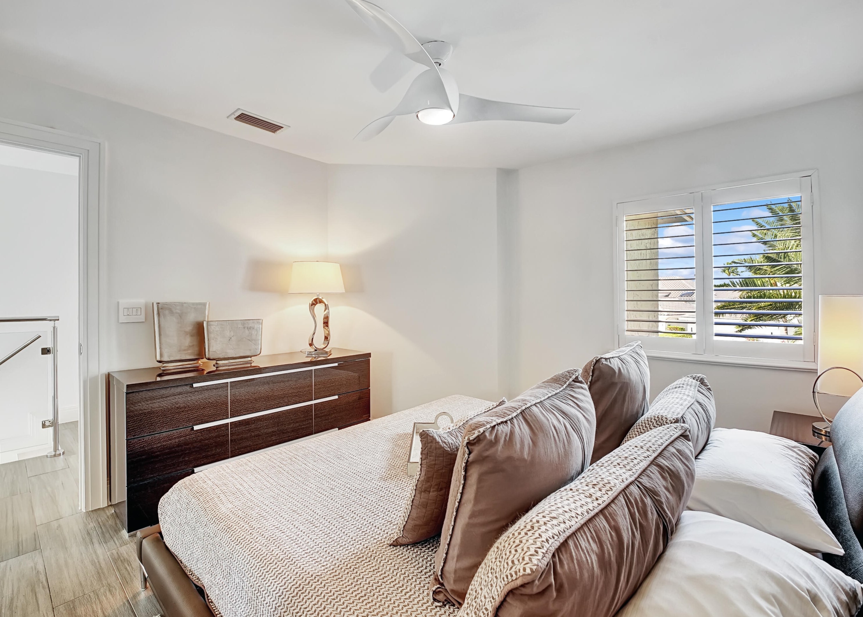 5782 Regency Cir, Boca Raton FL 33496-2760 exterior