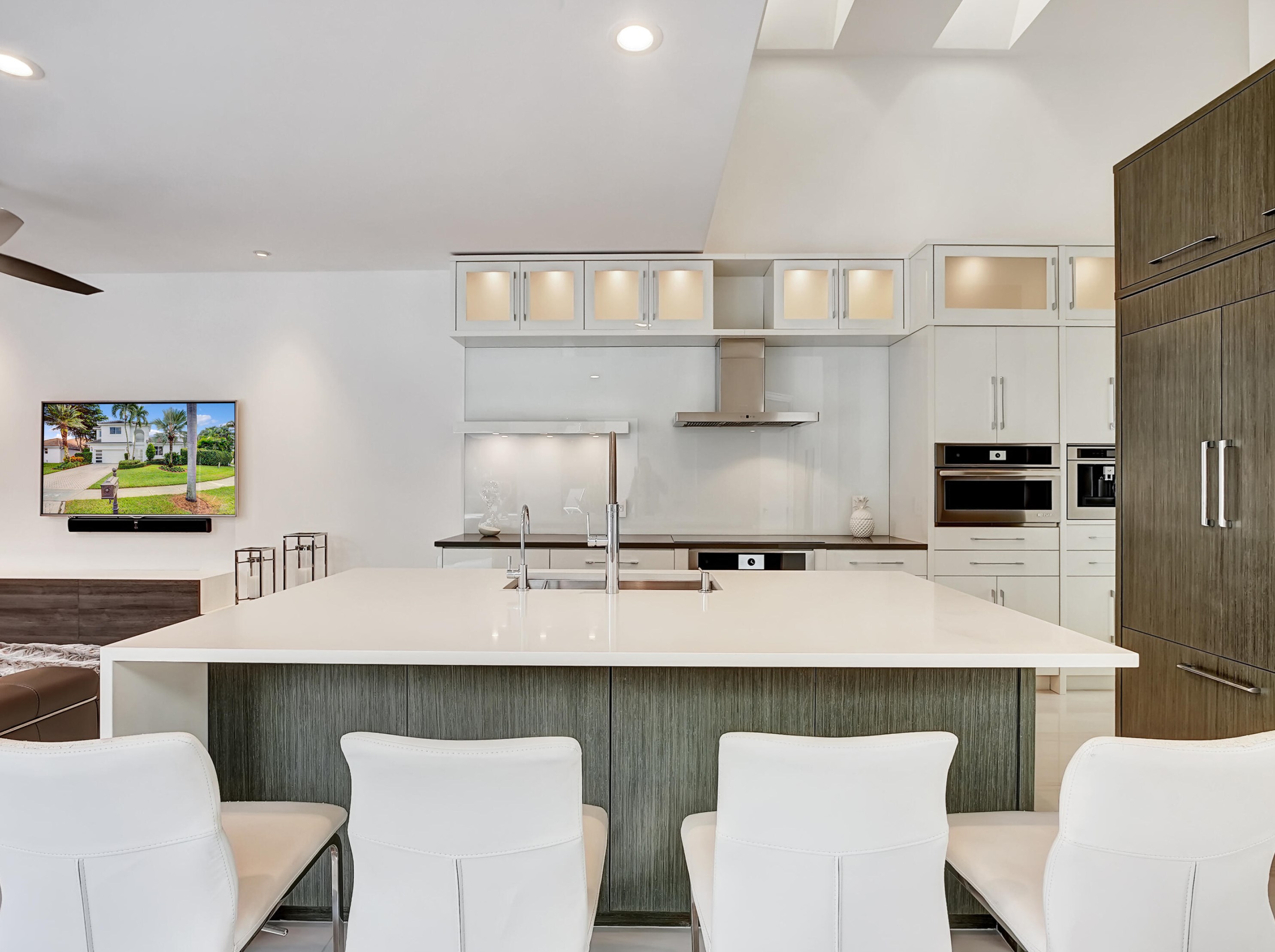 5782 Regency Cir, Boca Raton FL 33496-2760 exterior