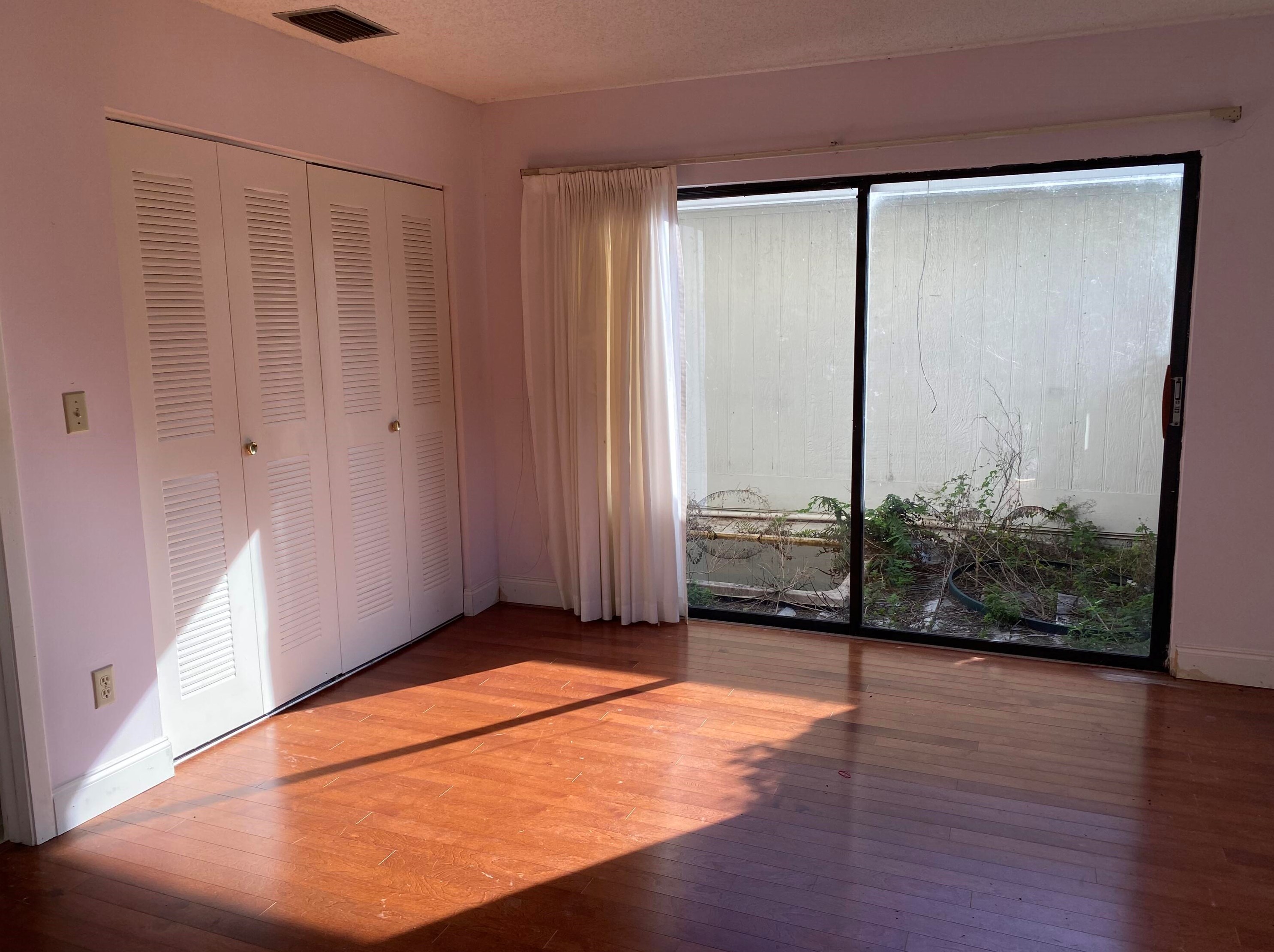 7 Eaton Pl, Boynton Beach FL  33426-7724 exterior