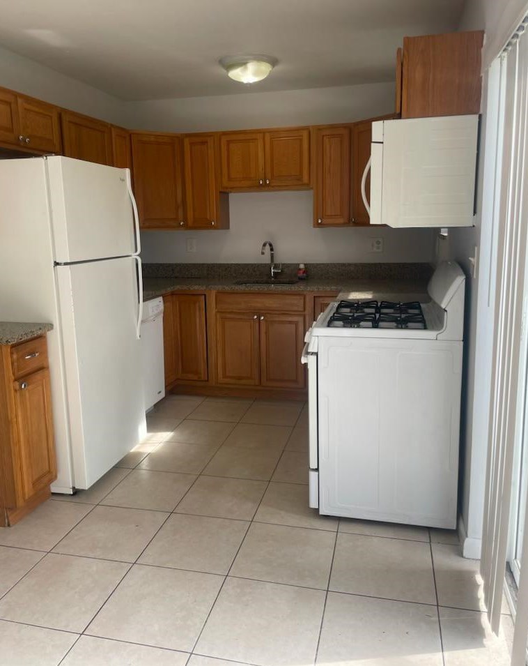 3696 Tallulah Rd, Lake Worth, FL 33462-2114