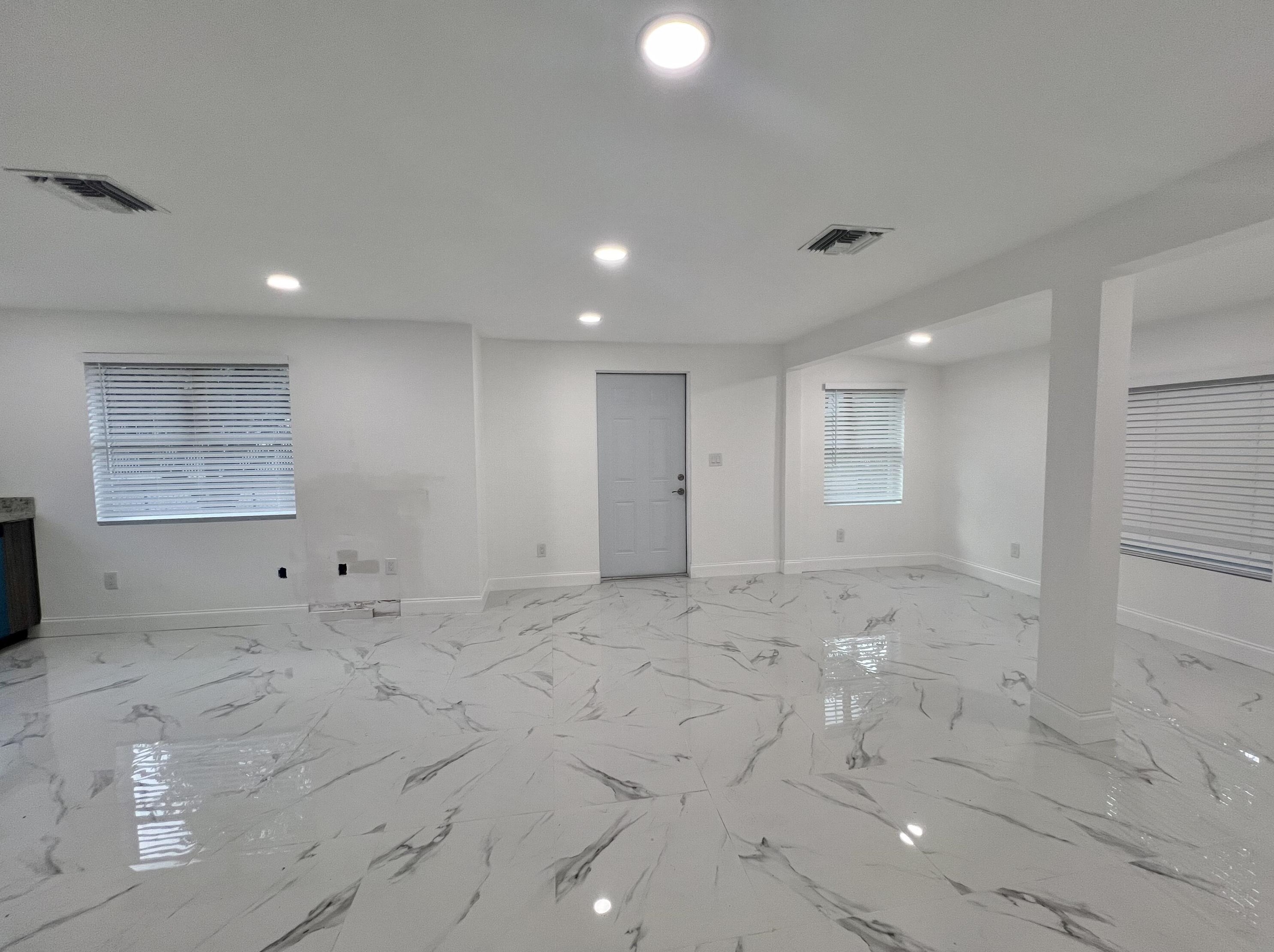 7705 21st Ave, Miami FL  33147-5618 exterior