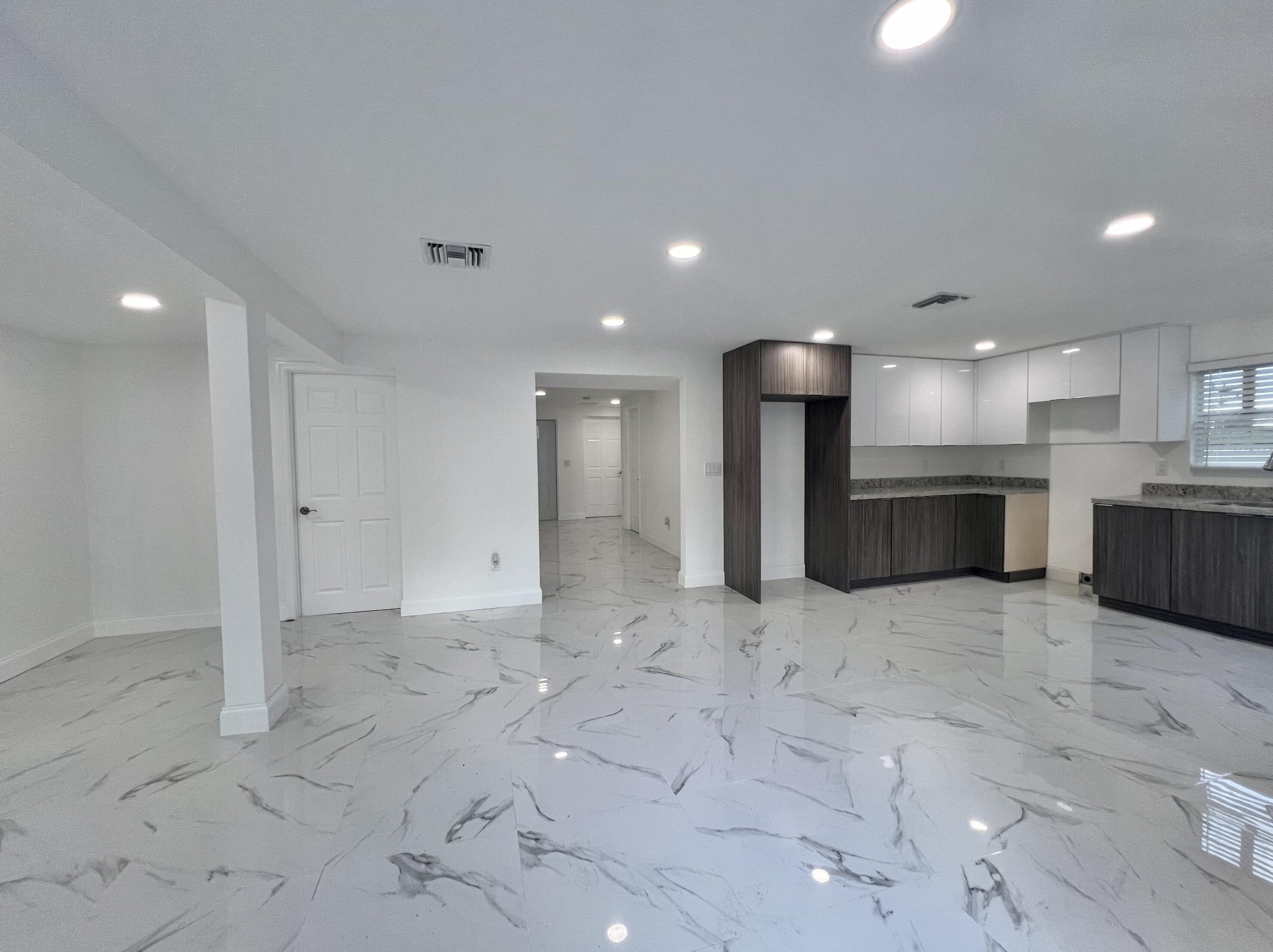 7705 21st Ave, Miami FL  33147-5618 exterior