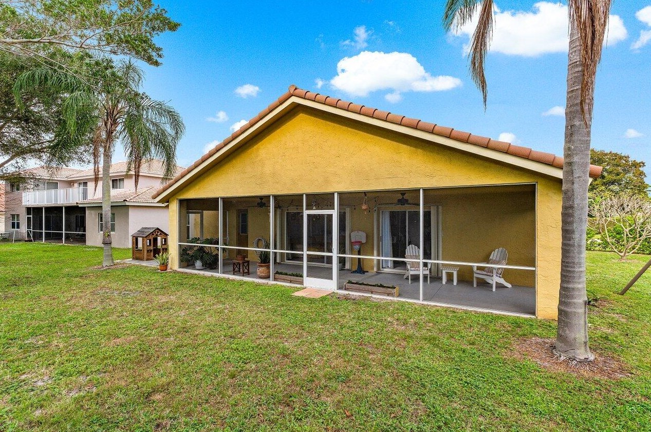 7680 Ardwick Dr, Lake Worth FL exterior