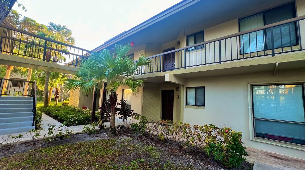 159 Nw 70th St #408, Boca Raton, FL 33487