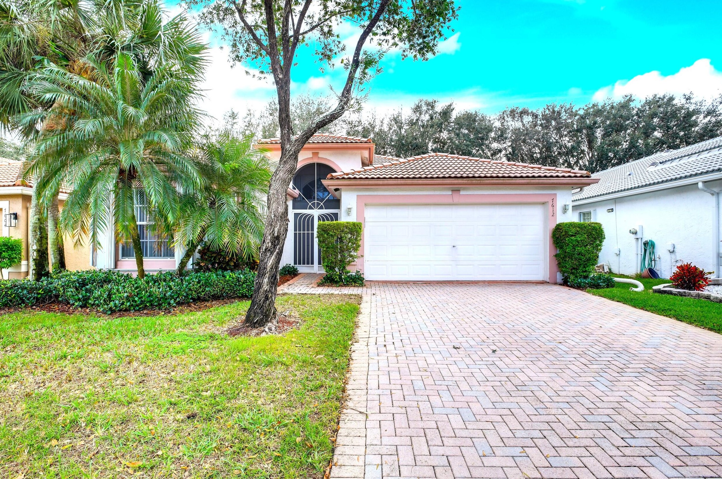 7612 San Carlos St, Boynton Beach, FL 33437-6635