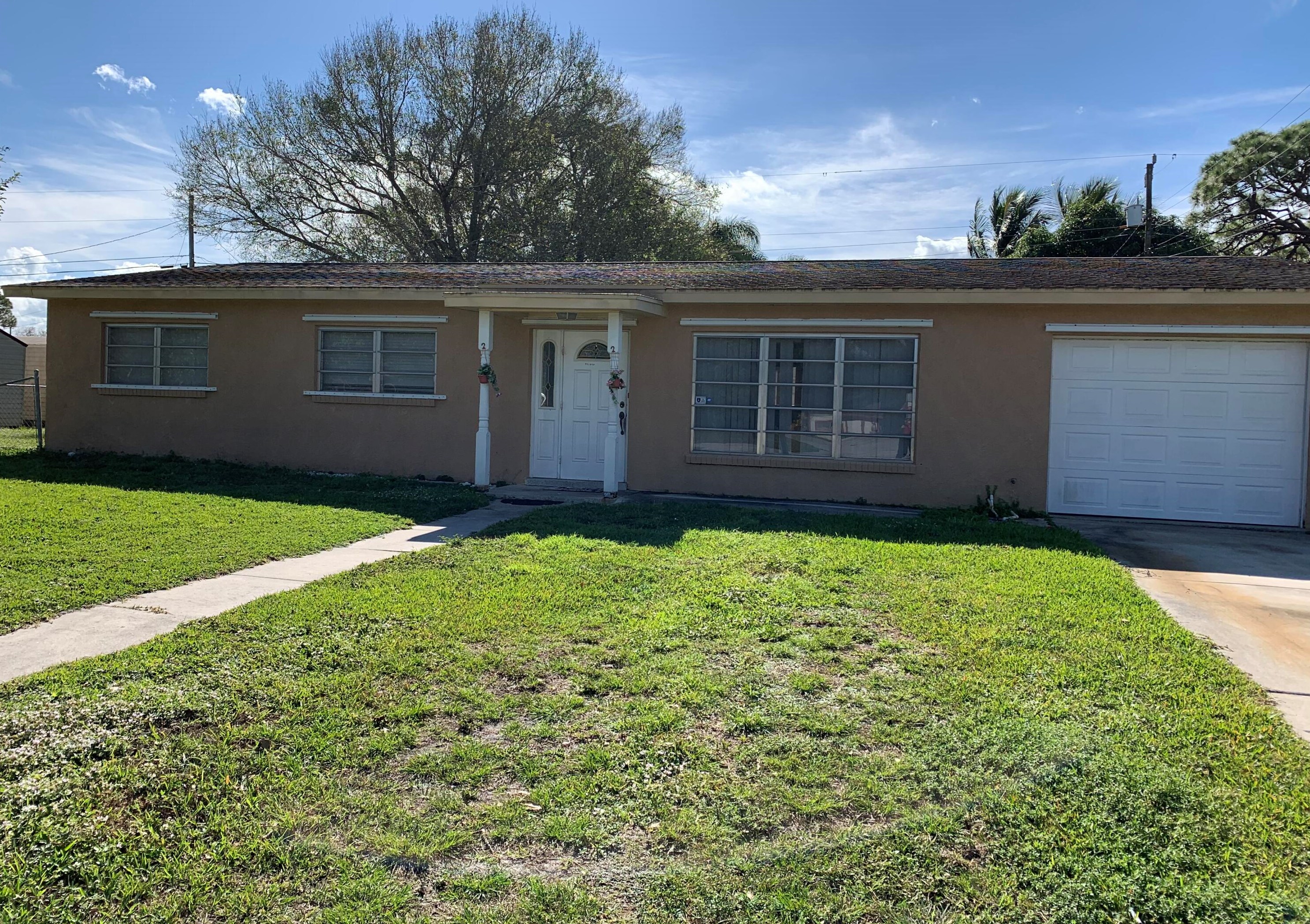 363 Hosbine St, Fort Pierce, FL 34982