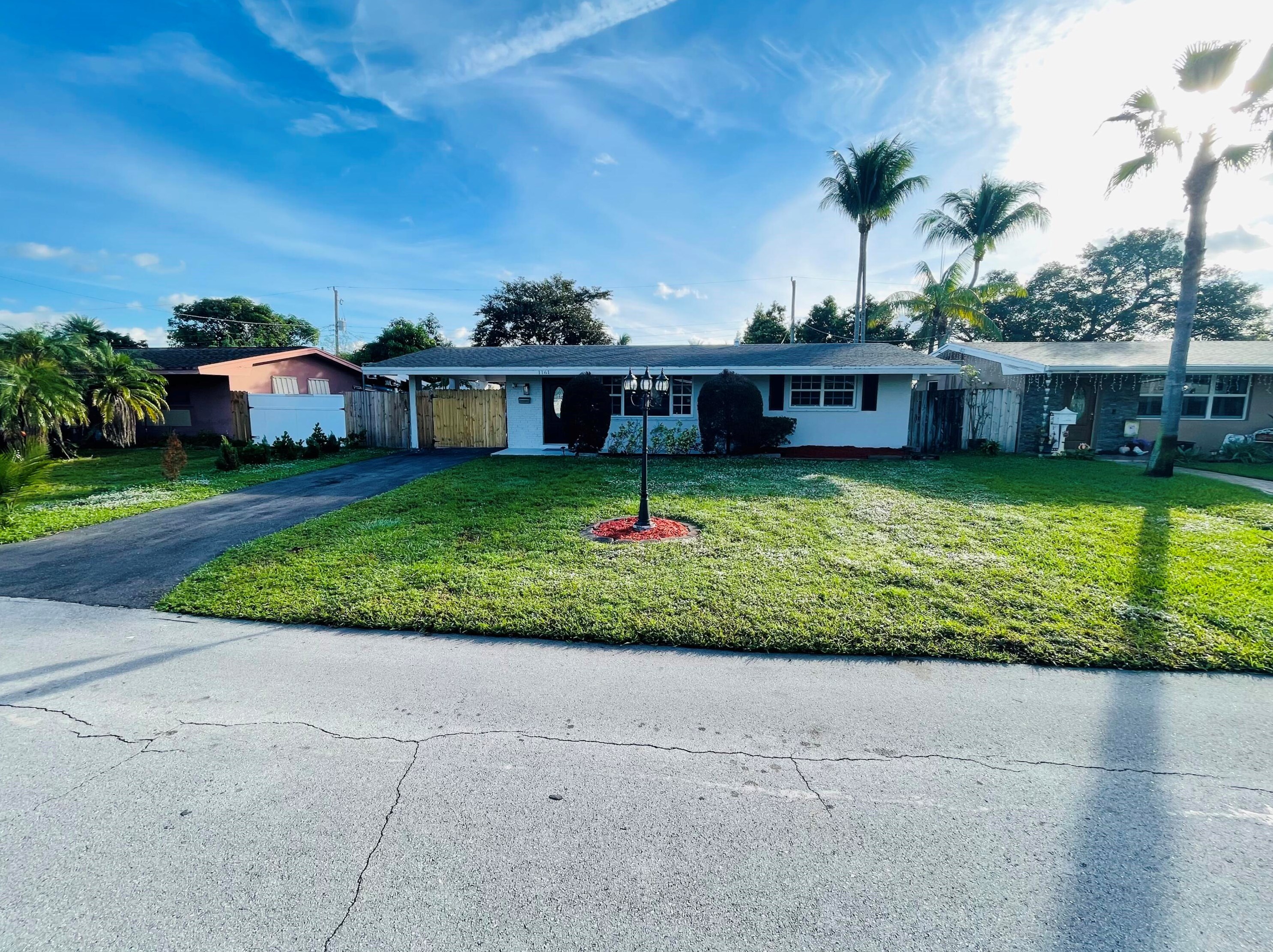 1161 Nw 78th Ave, Hollywood, FL 33024