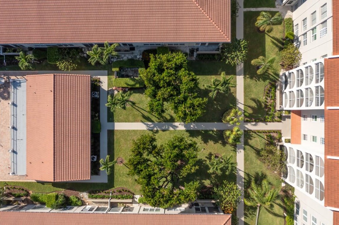 250 20th St, Boca Raton FL  33431-8040 exterior