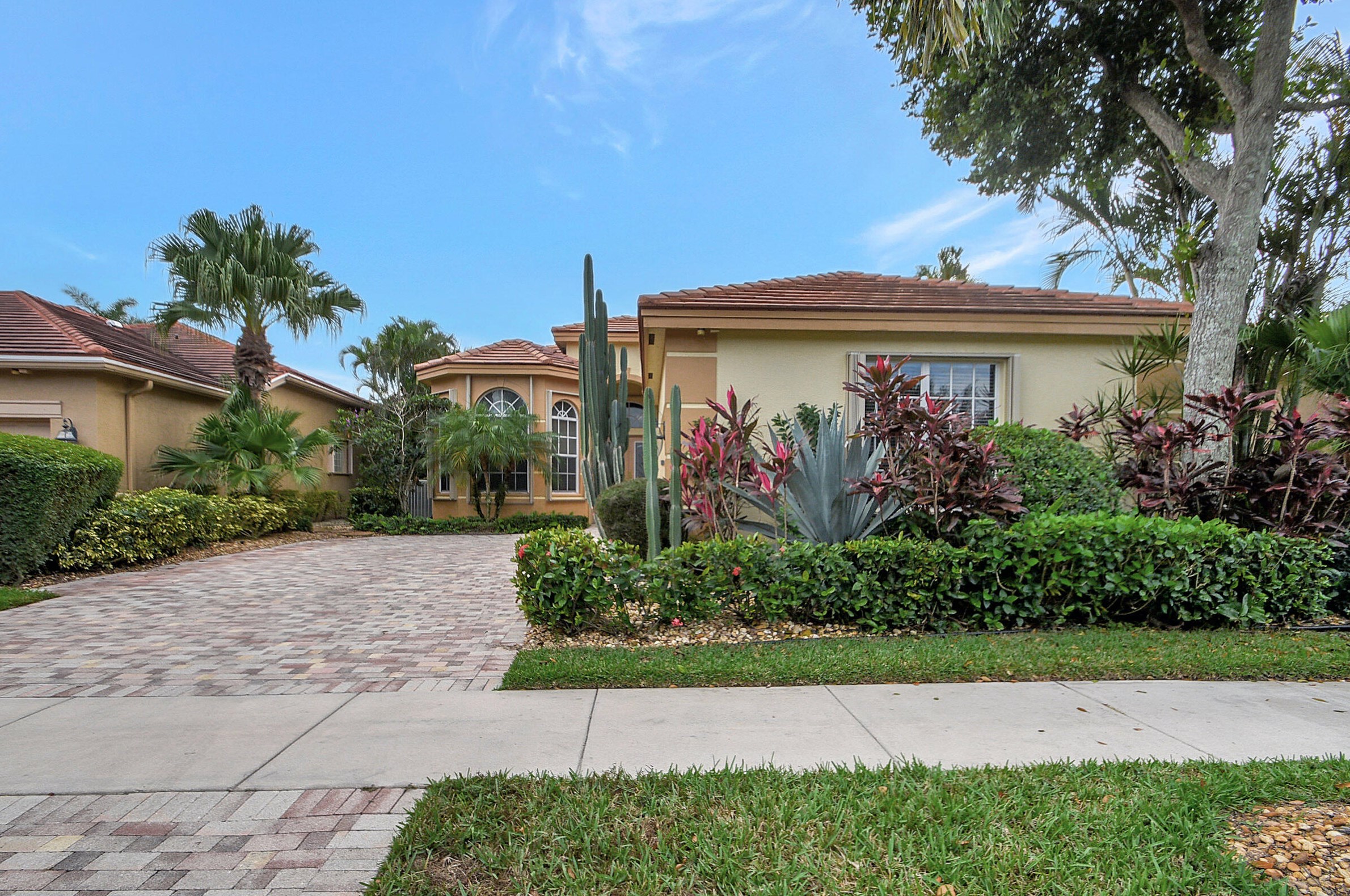 10878 Royal Devon Way, Lake Worth, FL 33449