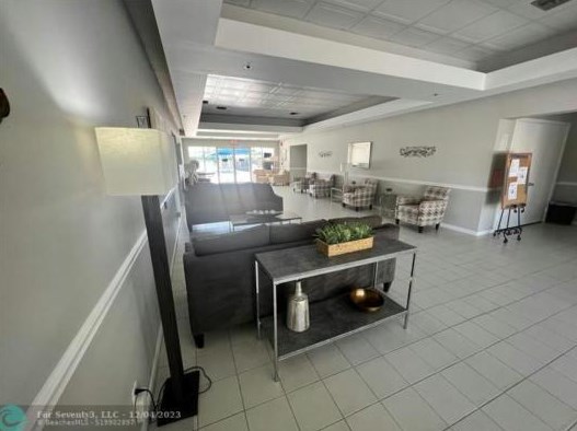 9244 Flynn Cir, Boca Raton FL  33496-6620 exterior