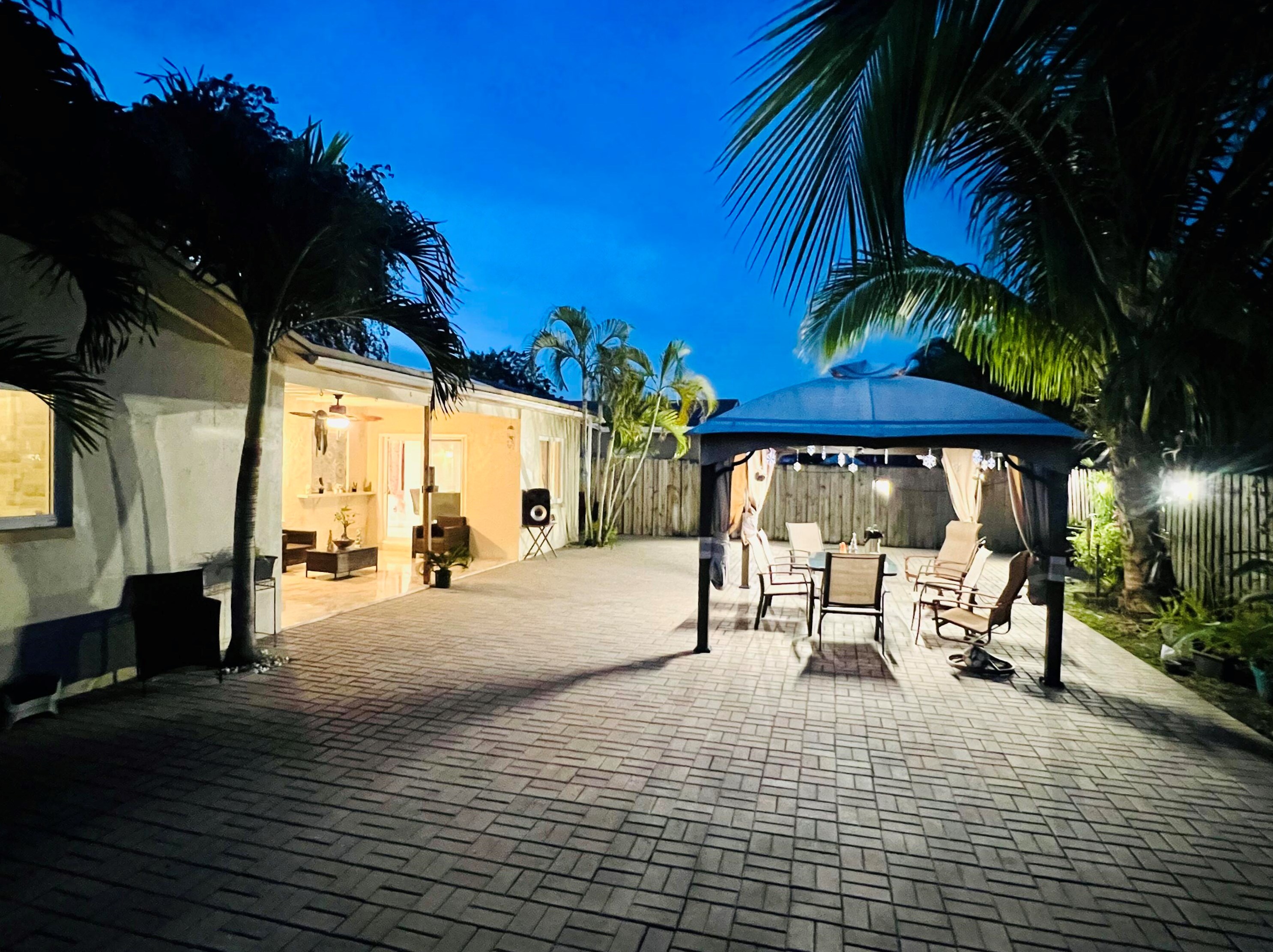 22744 54th Way, Boca Raton FL  33433-6250 exterior