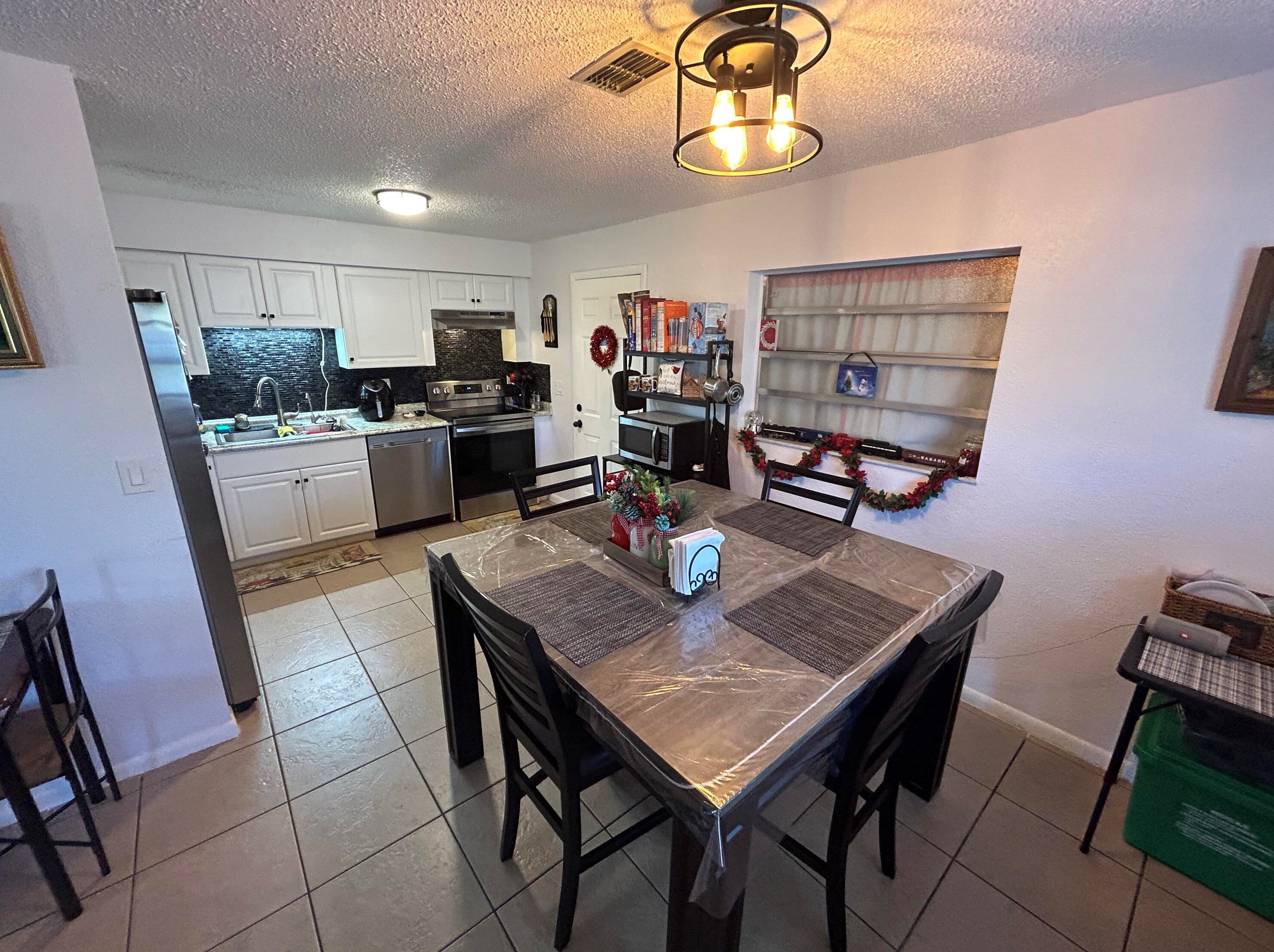 4075 45th Ln, Vero Beach FL  32967-6310 exterior