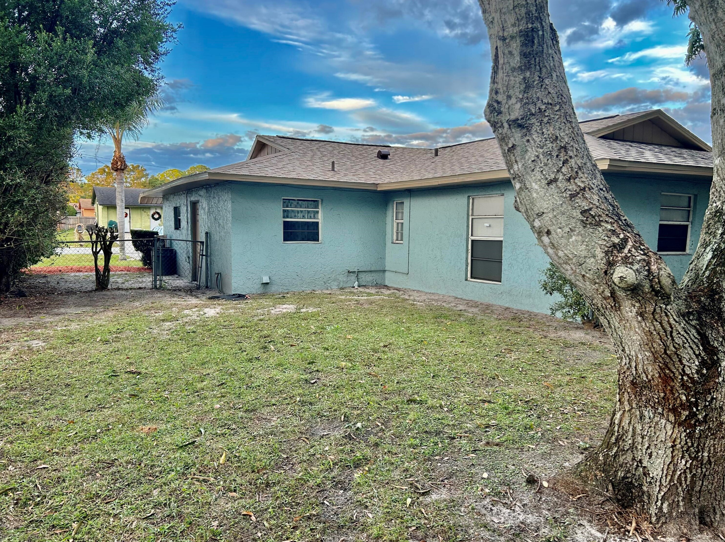 4075 45th Ln, Vero Beach FL  32967-6310 exterior