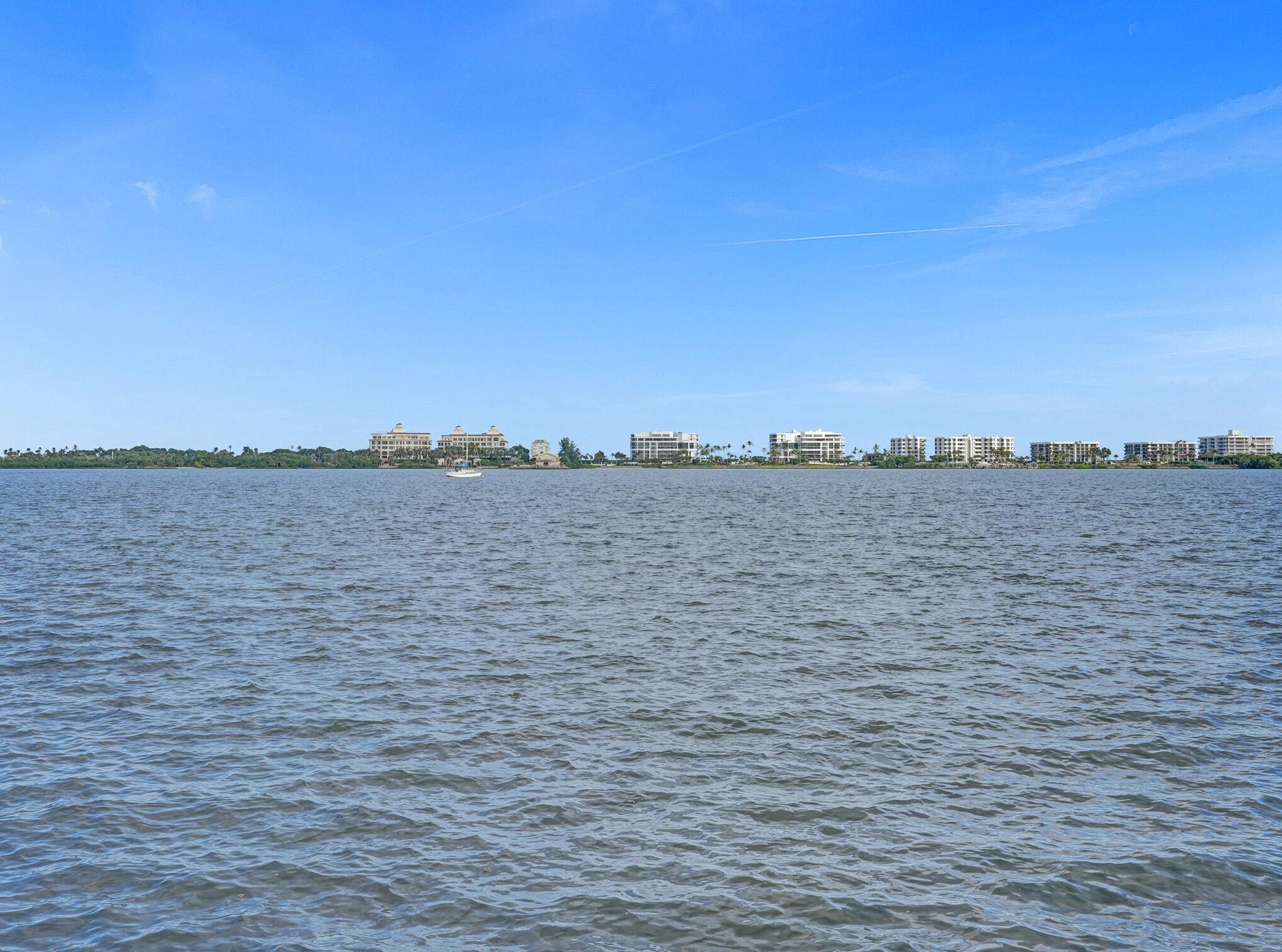 301 Lakeside Dr, Lake Worth FL  33460-4652 exterior