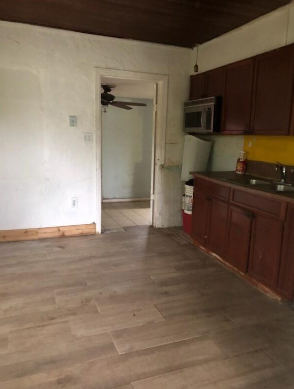 3504 Lake Dr, Fort Pierce FL  34982-8449 exterior