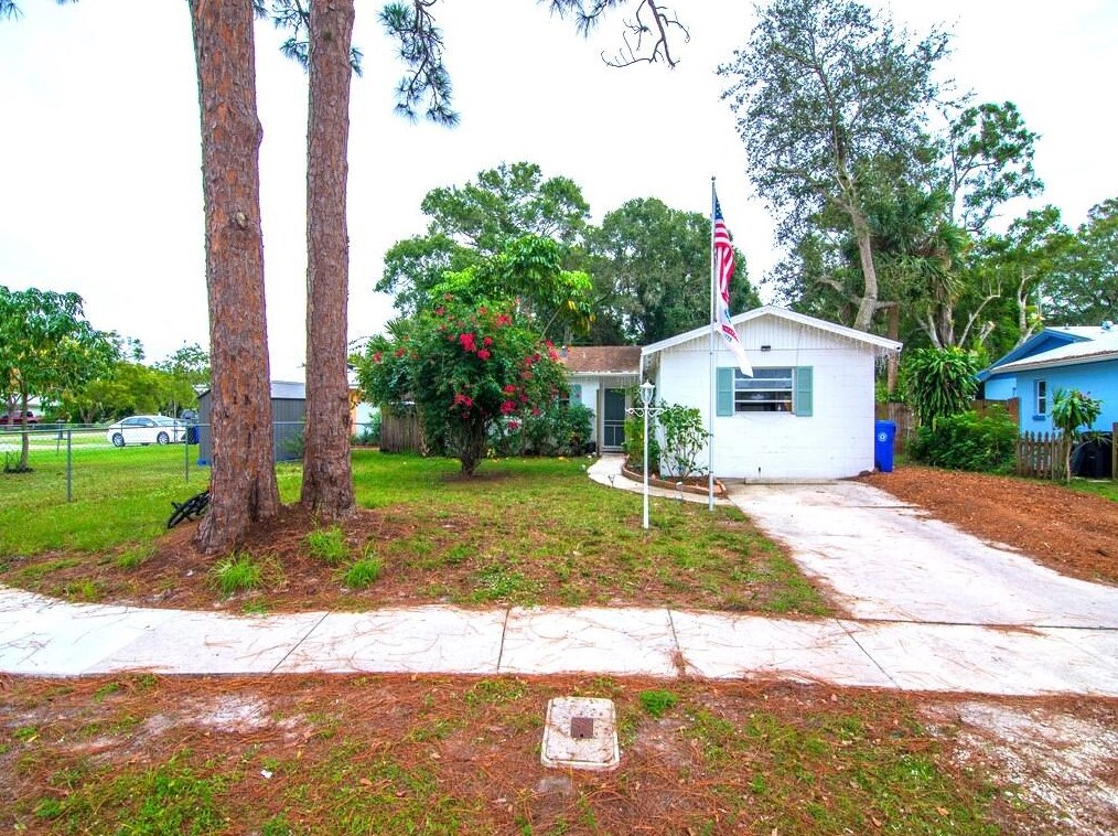 2166 35th Ave, Vero Beach, FL 32960