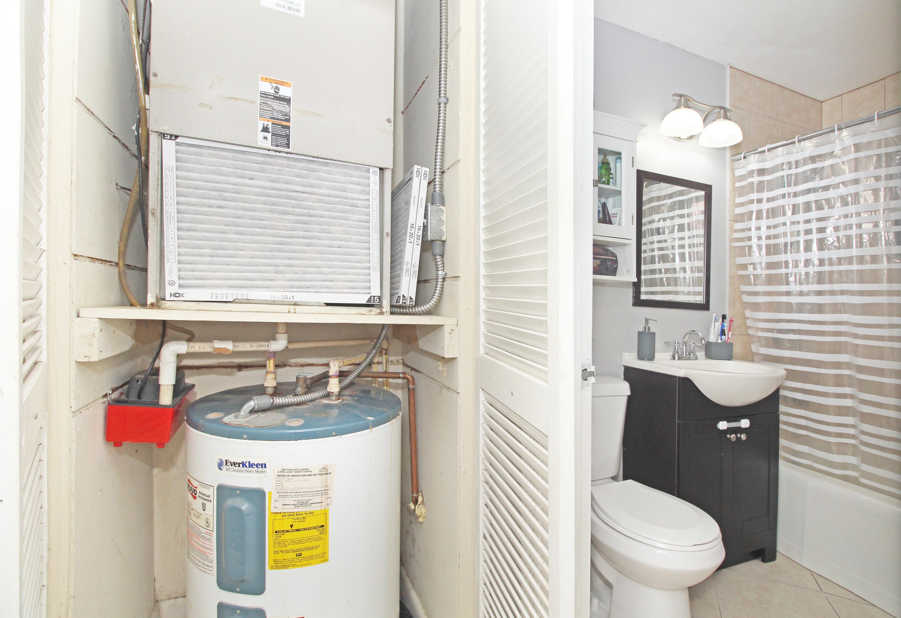 1322 Tropical Dr, Lake Worth FL 33460-5345 exterior