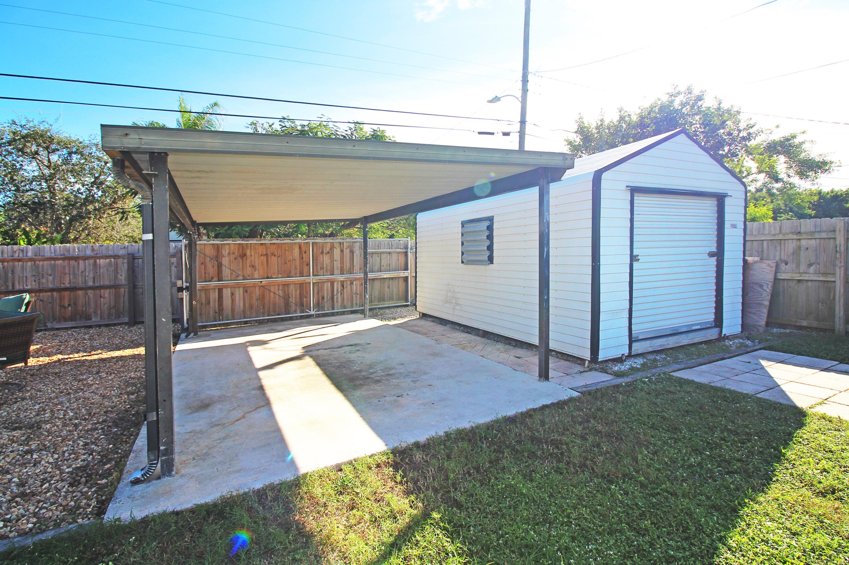 1322 Tropical Dr, Lake Worth FL 33460-5345 exterior