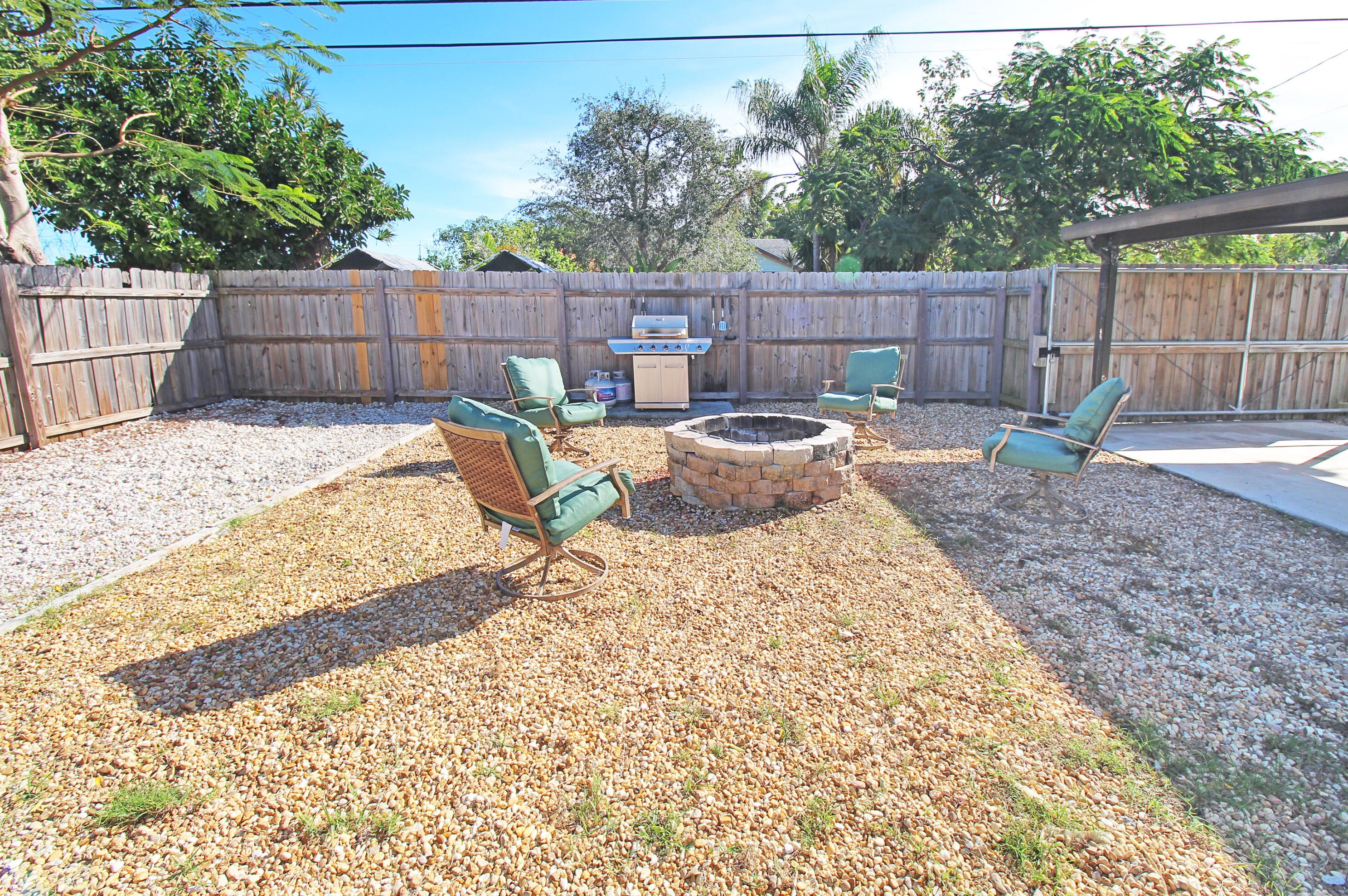 1322 Tropical Dr, Lake Worth FL 33460-5345 exterior