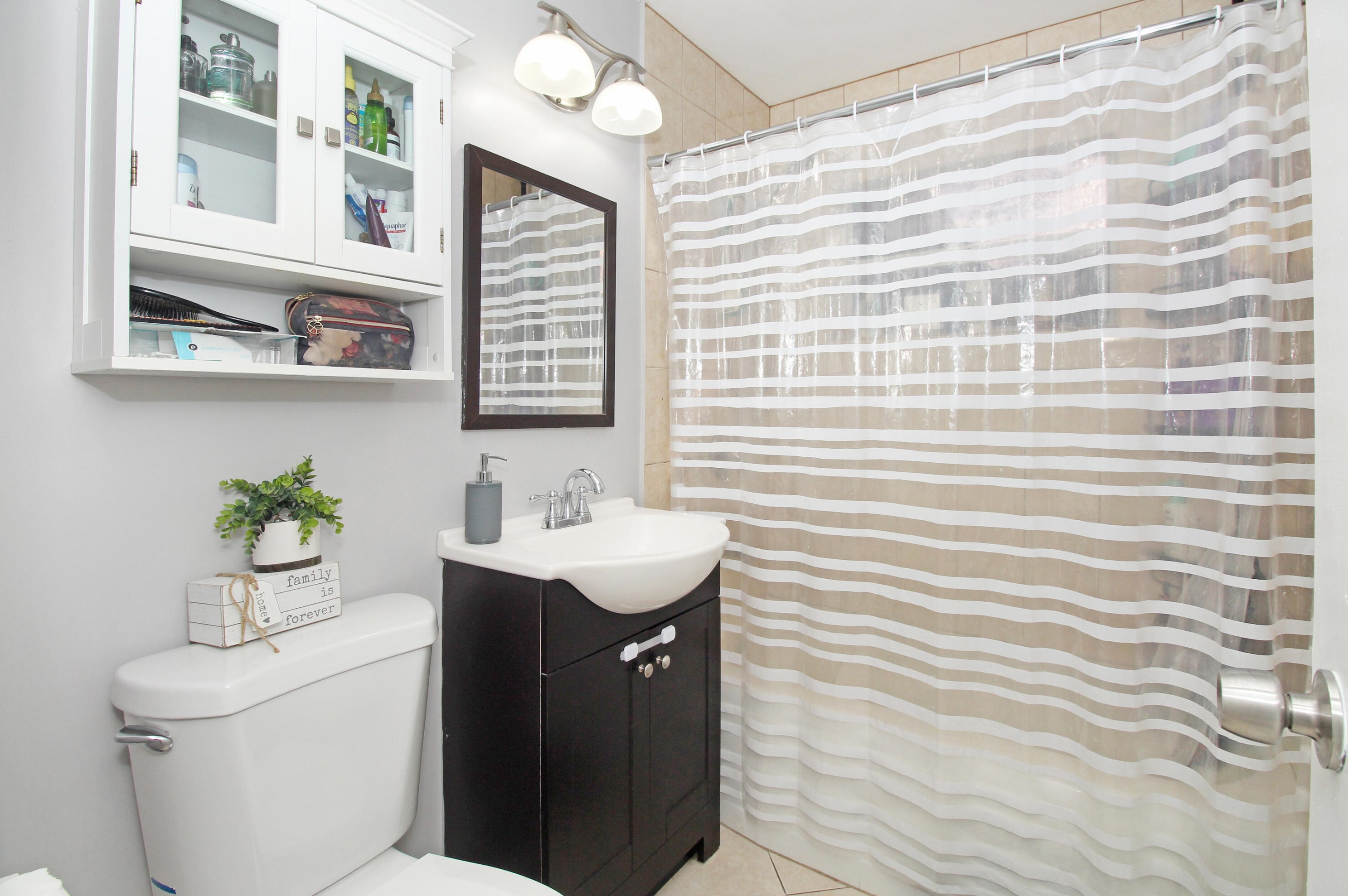 1322 Tropical Dr, Lake Worth FL 33460-5345 exterior