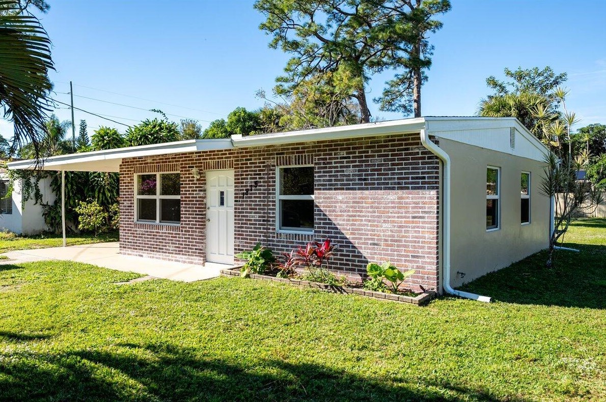 1815 S 30th St, Fort Pierce, FL 34947