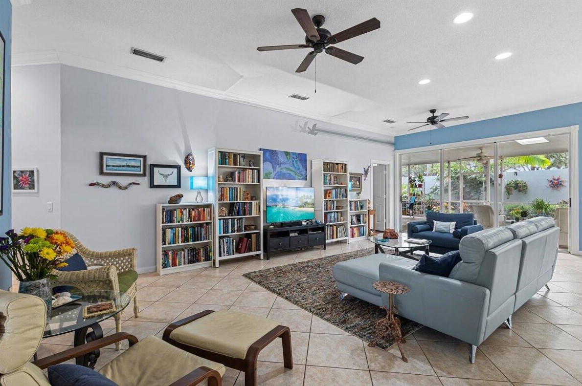 2204 Sw Mayflower Dr, Palm City, FL 34990