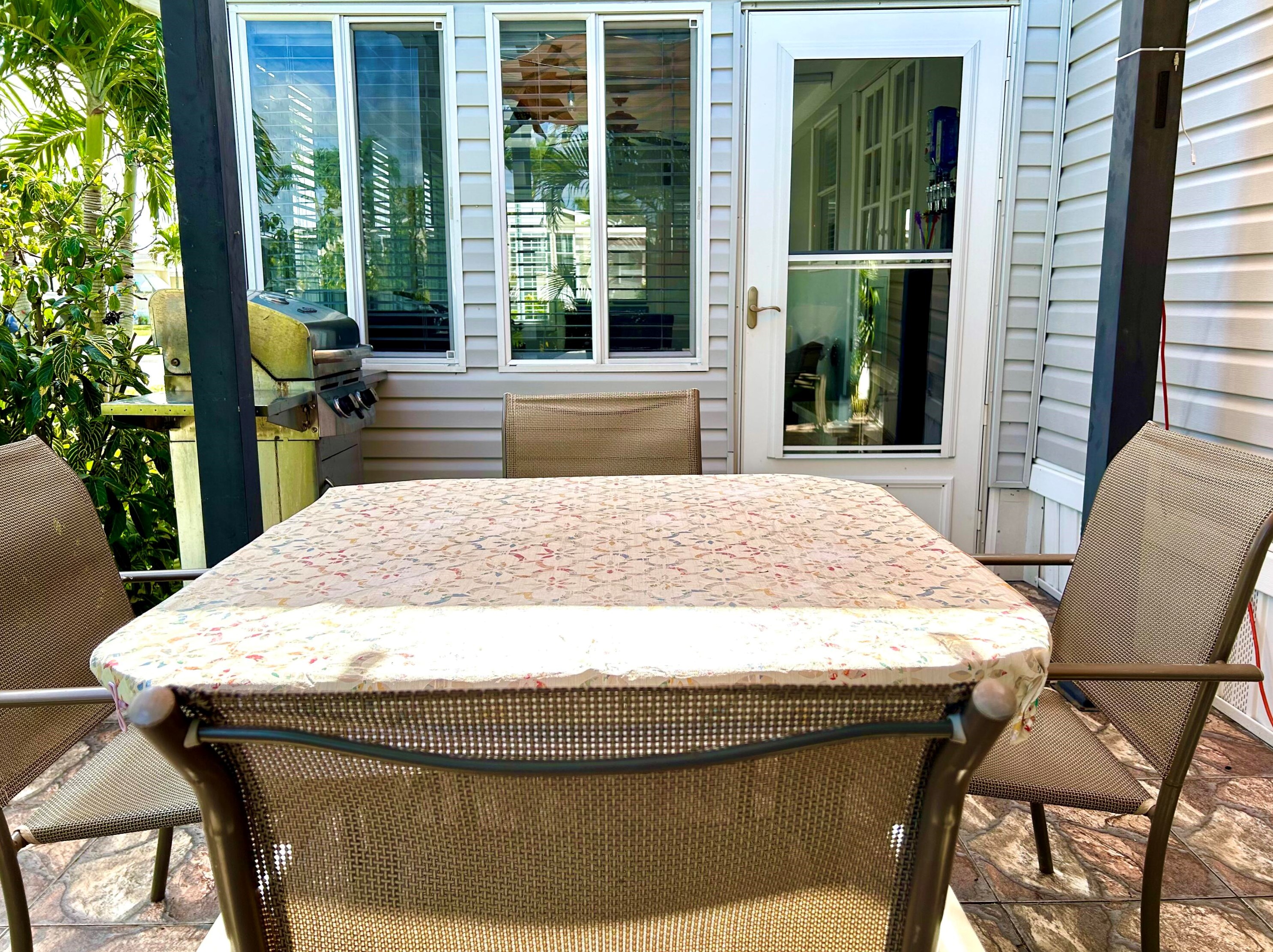 10008 Granada Bay, Boynton Beach FL  33436-2222 exterior