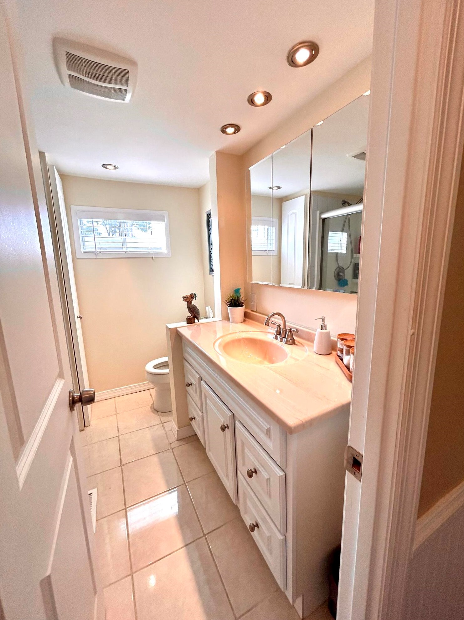 10008 Granada Bay, Boynton Beach FL  33436-2222 exterior