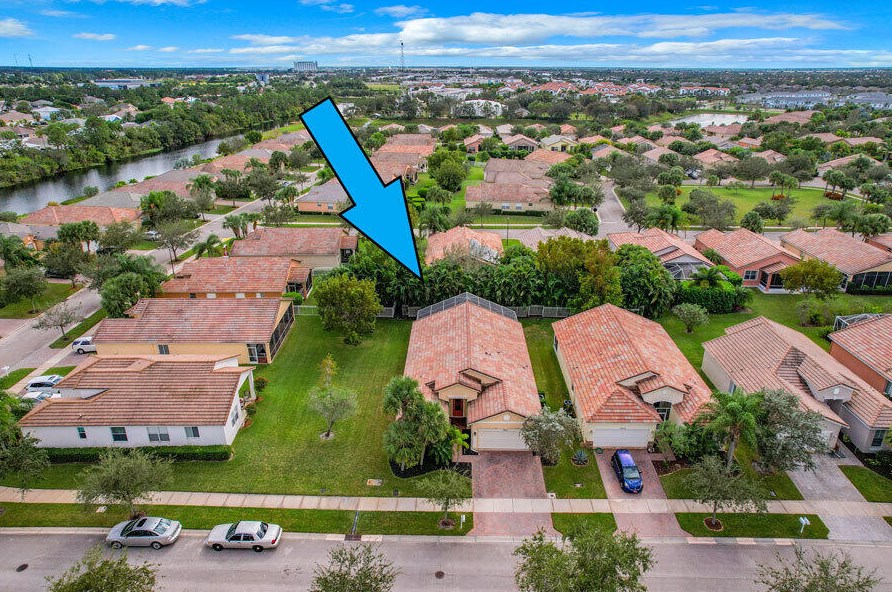 9947 Sw Chadwick Dr, Fort Pierce, FL 34987