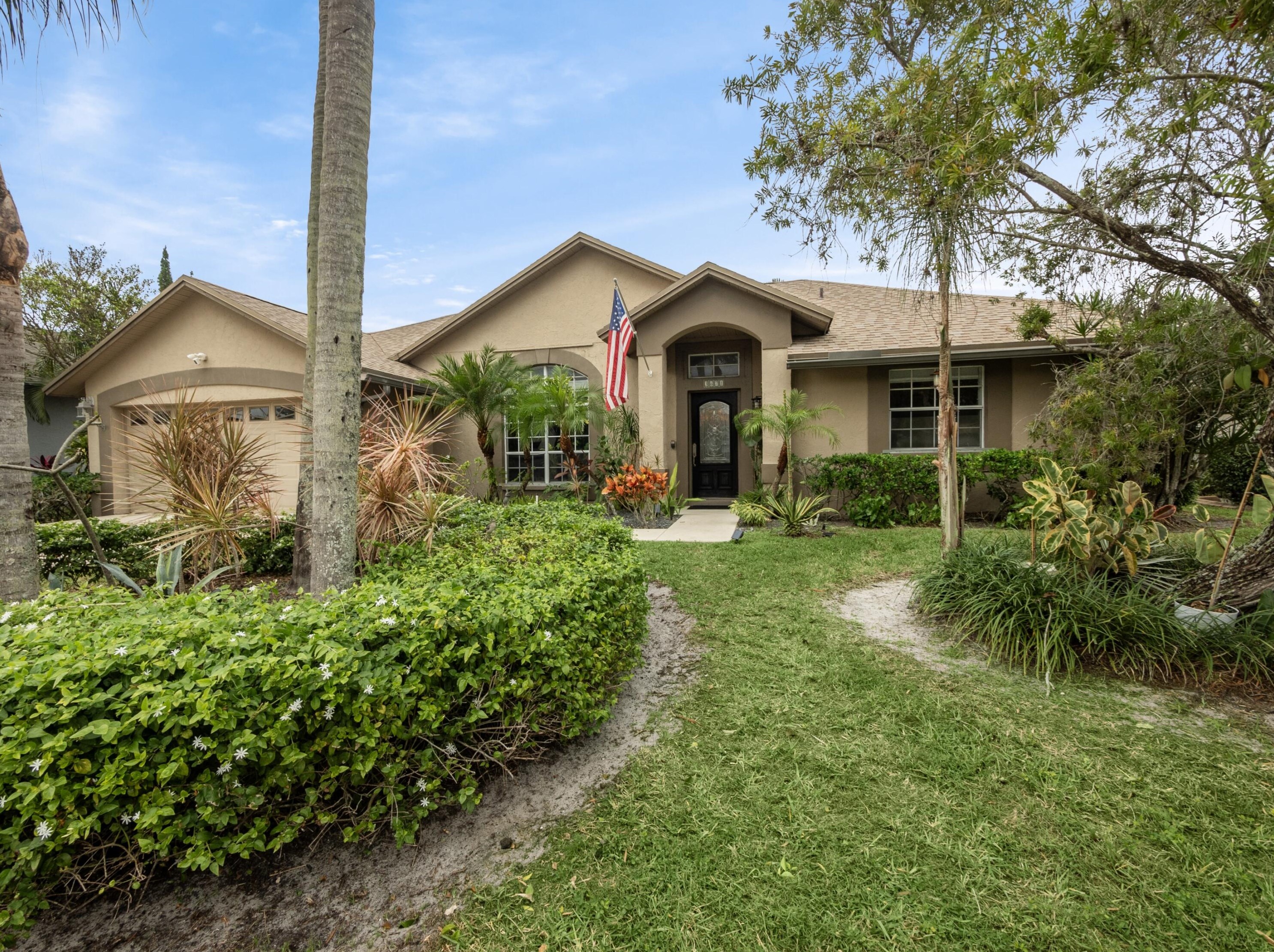 3671 Woods Walk Blvd, Lake Worth, FL 33467-2357