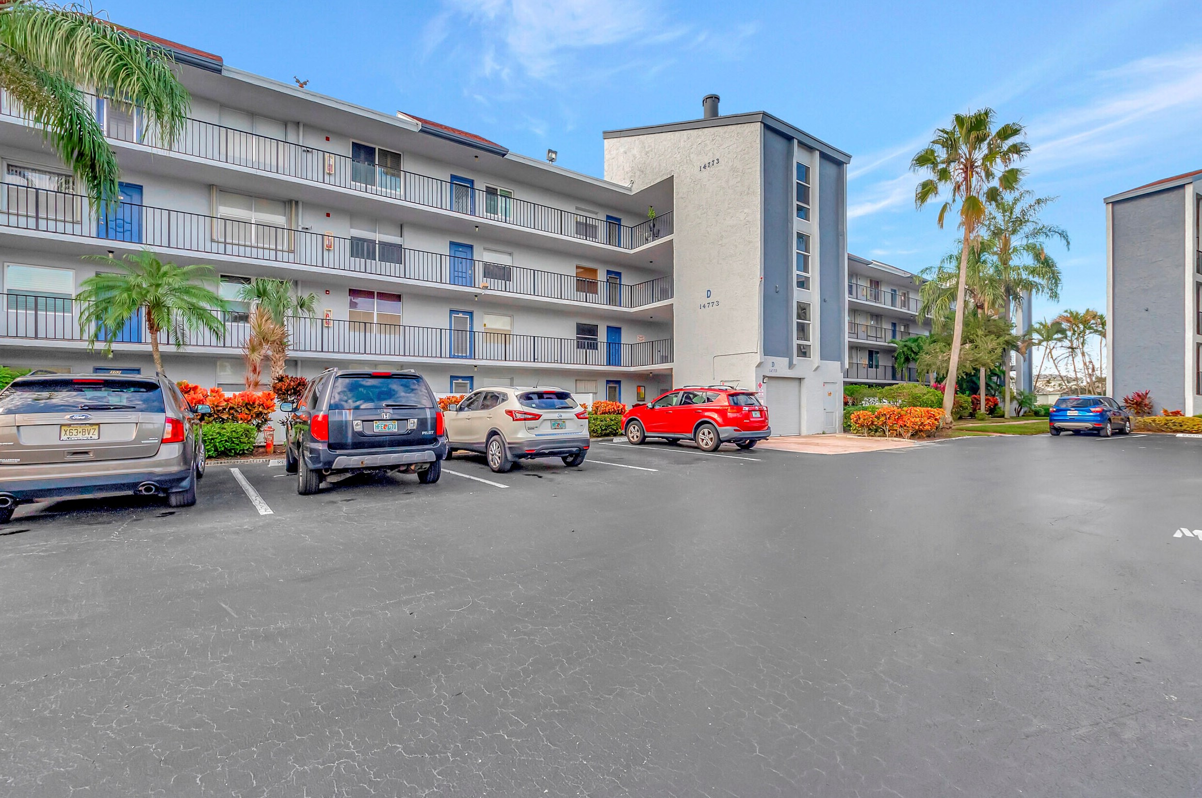 14773 Cumberland Dr #407, Delray Beach, FL 33446