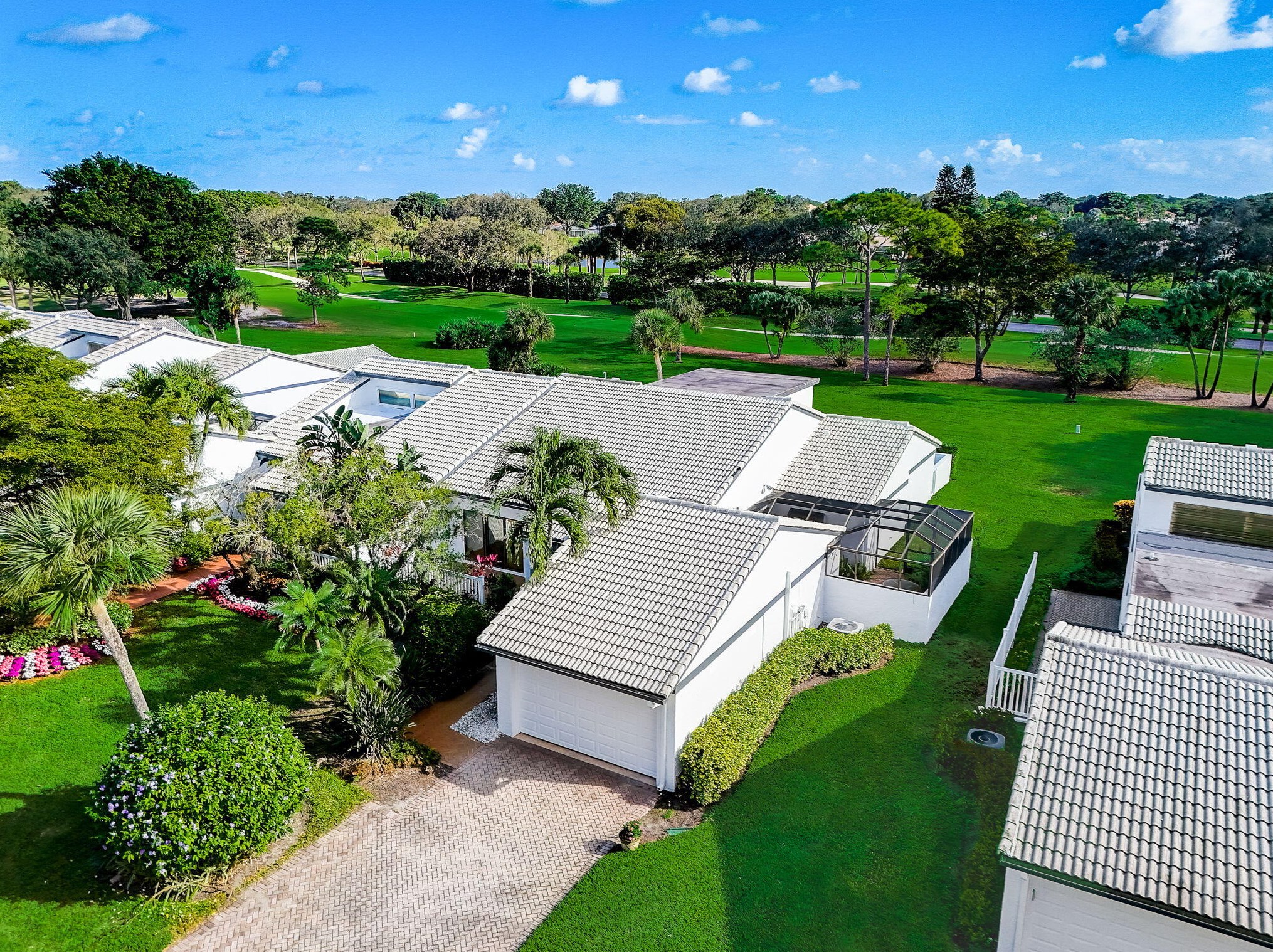 9 Villa Ln, Boynton Beach, FL 33436-7407