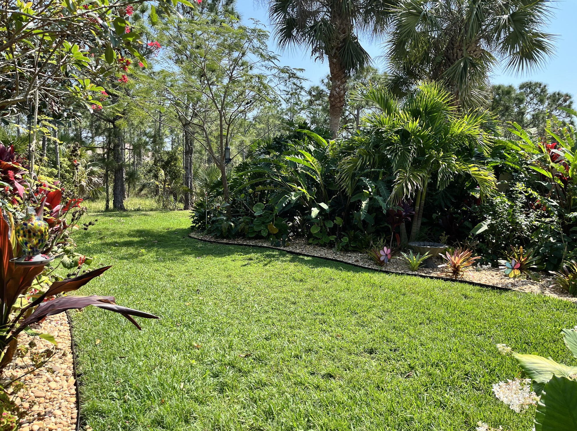 8623 Retreat Dr, Hobe Sound FL  33455-8958 exterior