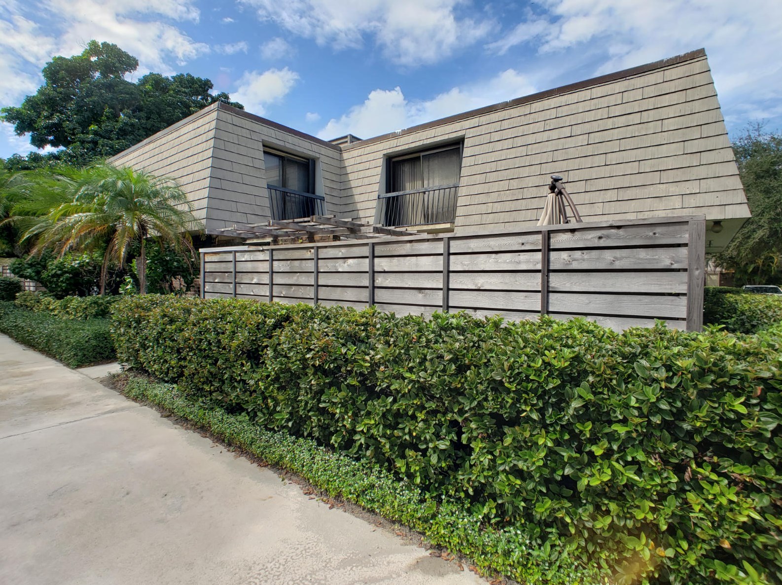 1002 10th Ter, West Palm Beach, FL 33418