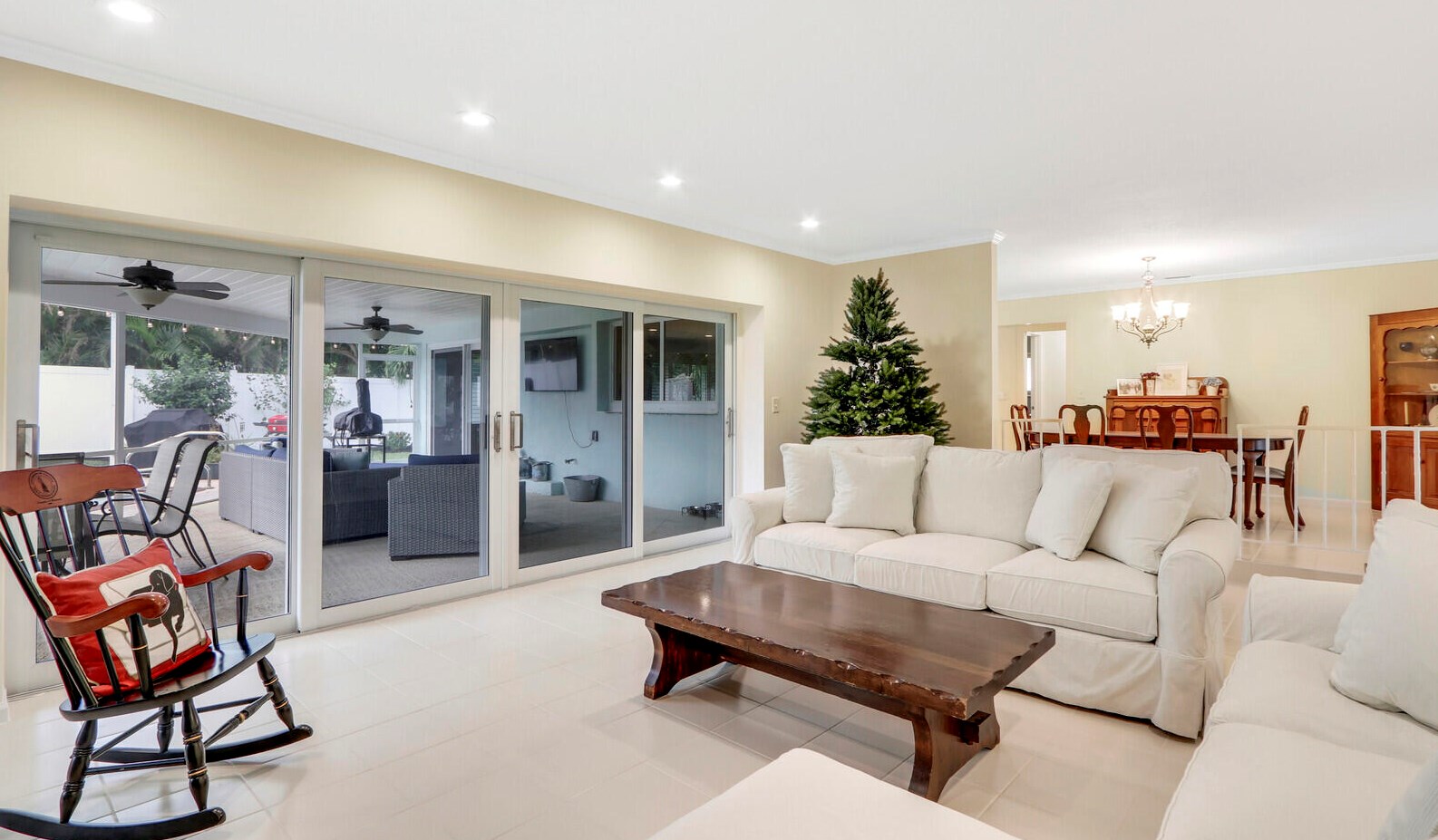 41 Golfview Dr, Jupiter FL 33469-1942 exterior