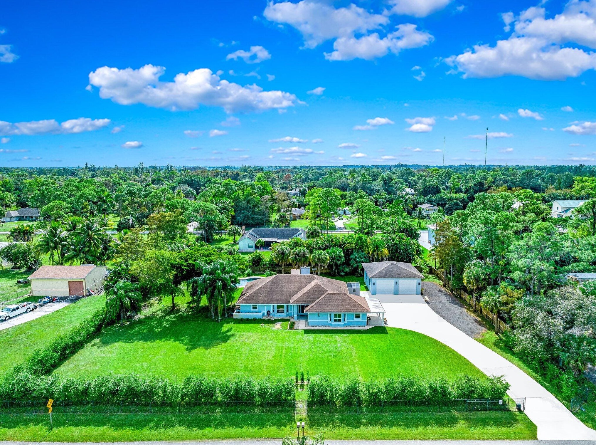 9268 Rodeo Dr, Lake Worth, FL 33467