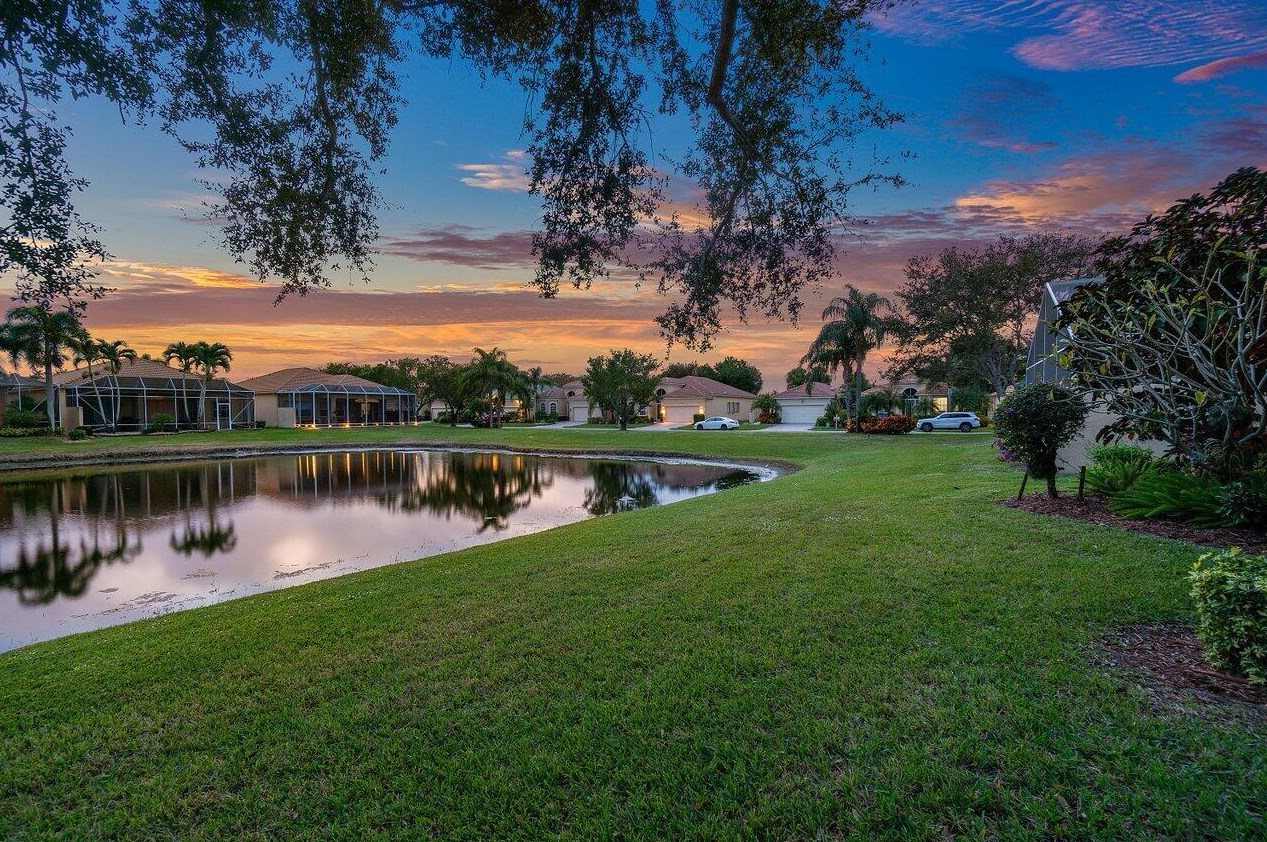 7078 Del Corso Ln, Delray Beach, FL 33446