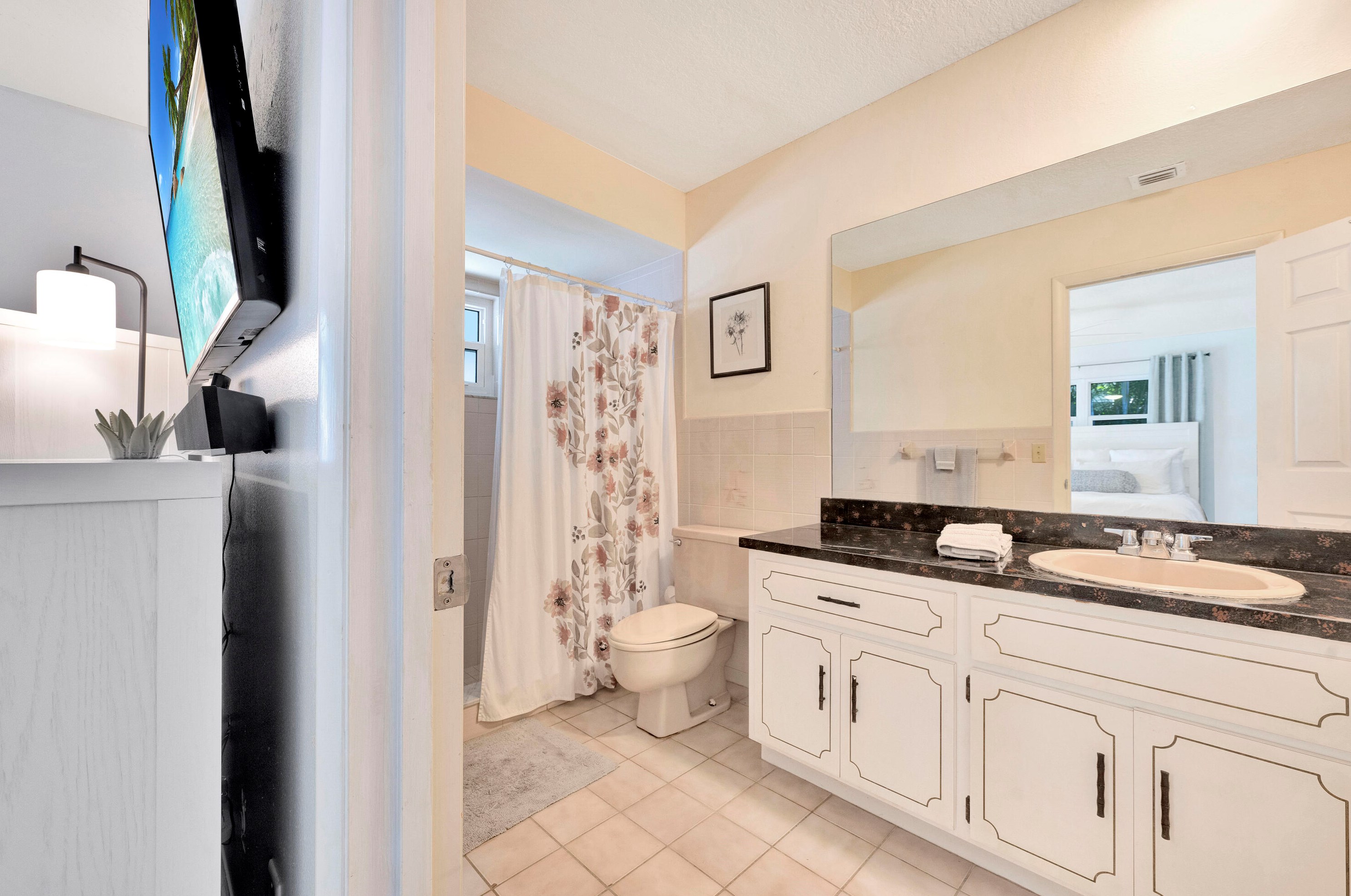 1104 12th Ter, Stuart FL  34994-9678 exterior